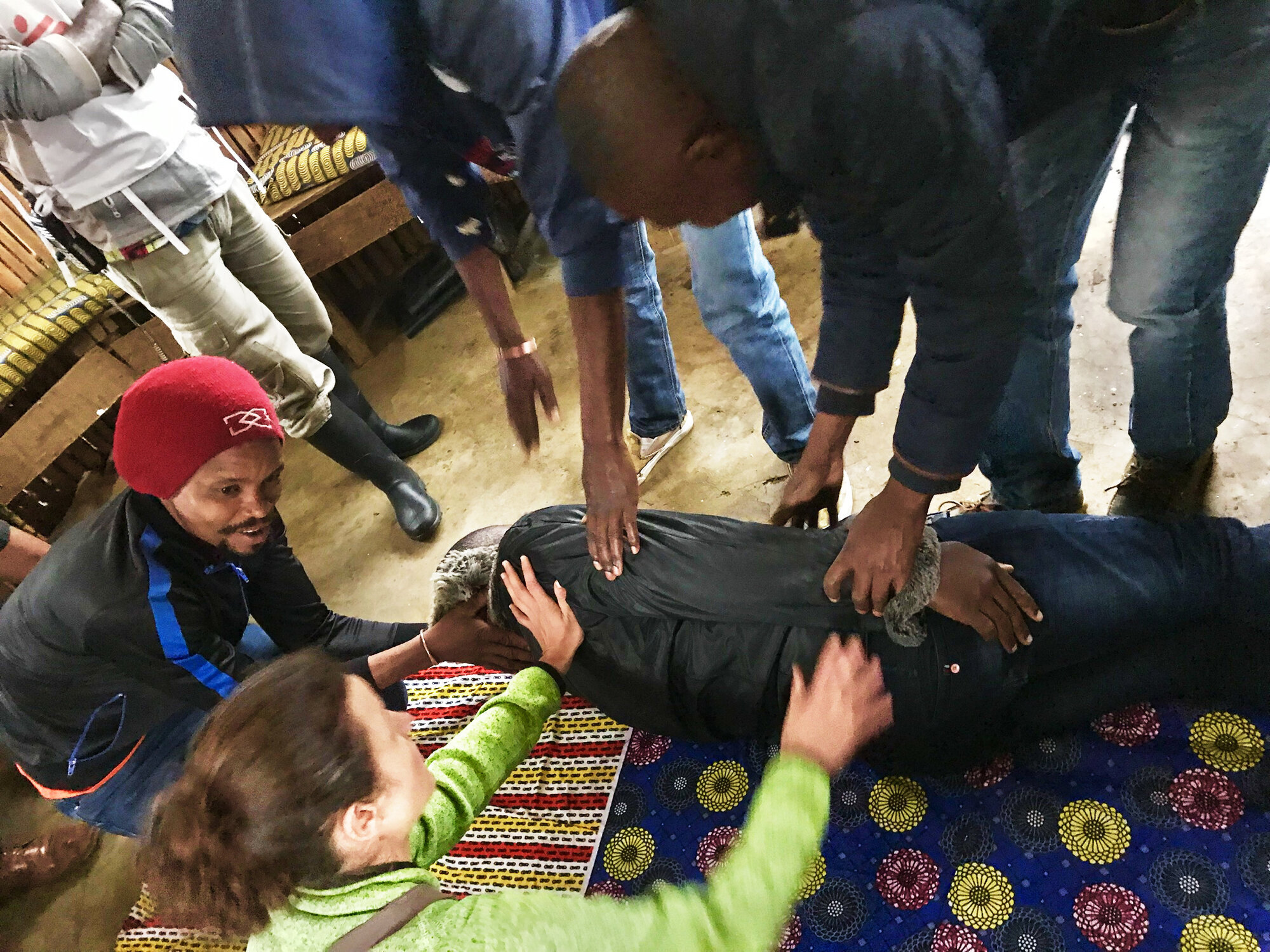 Zazie Meszaros, Leger uten grenser