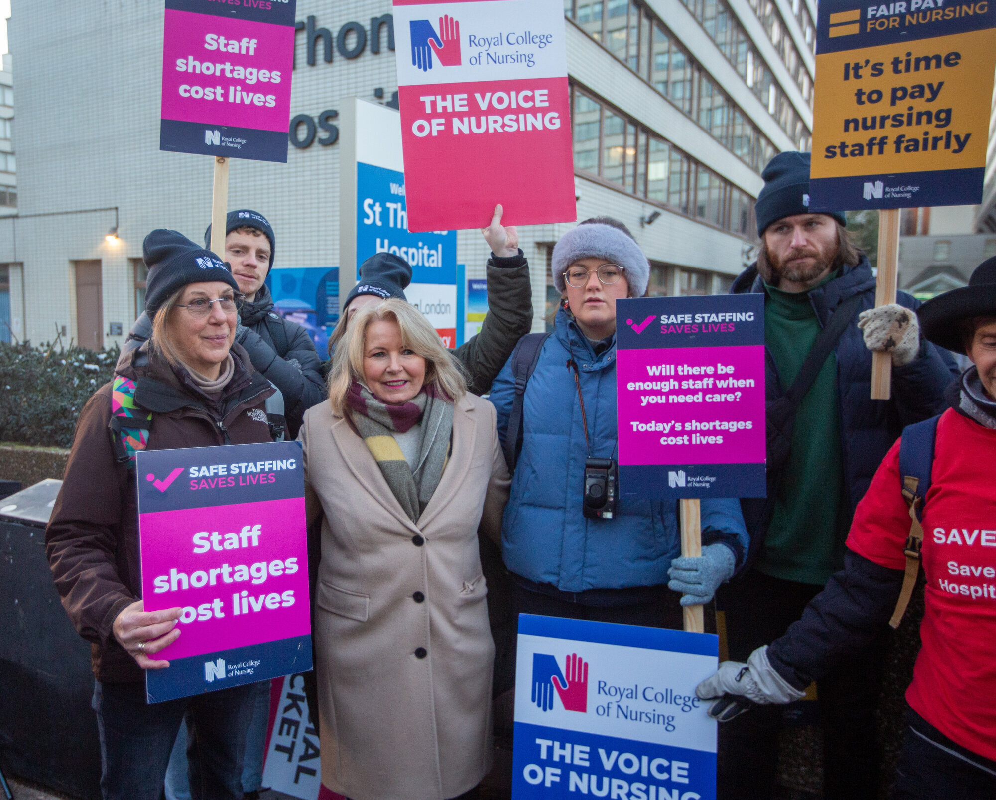 streikende britiske sykepleiere Bildet viser streikende britiske sykepleiere