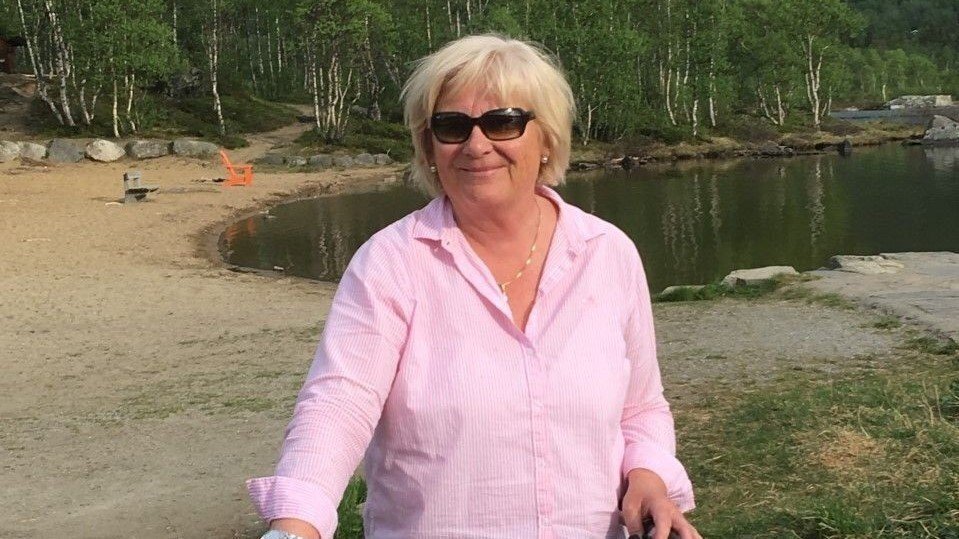 Anne Amdam Bildet viser en kvinne som er på sykkeltur