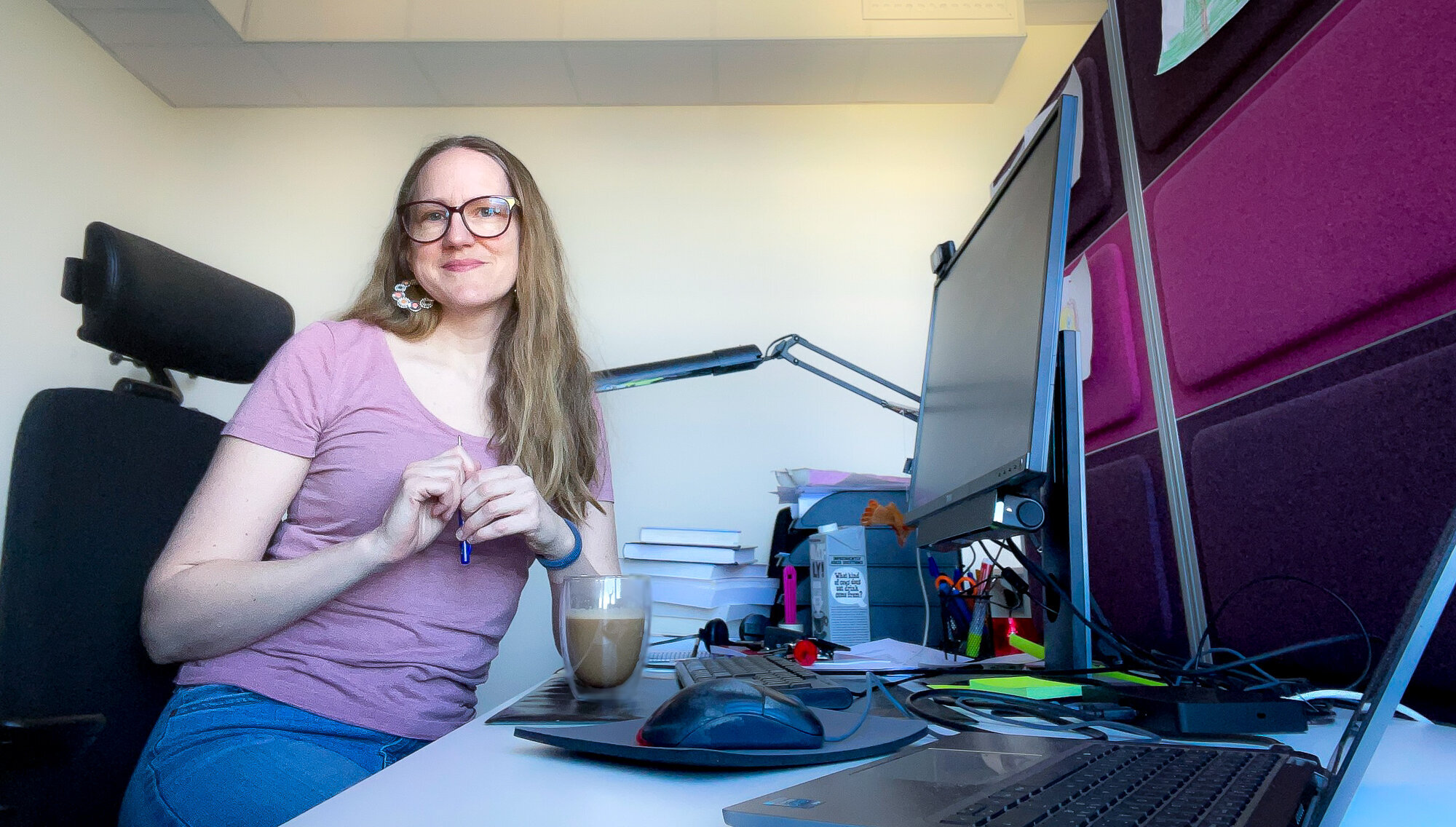 Åsa Hedlund på jobb Bildet viser Åsa Hedlund på jobb