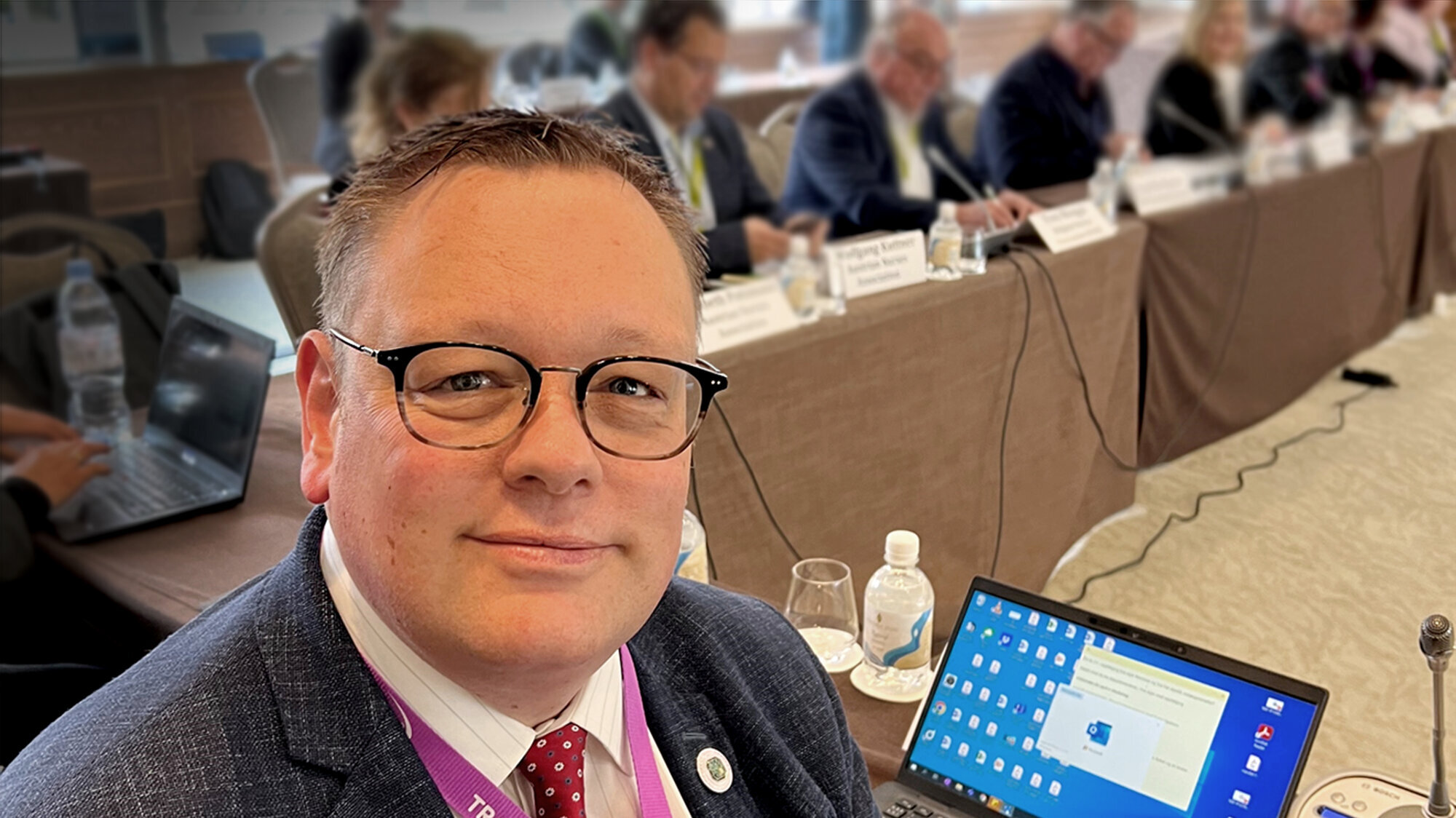 Bildet viser Kai Øivind Brenden på European Federation of Nurses Association (EFN) i Kroatia