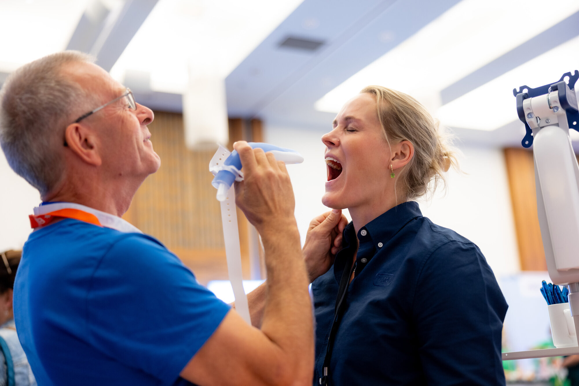 Terje Tobiassen, Kristin Øverland Bildet viser Terje Tobiassen som tester utstyr på Kristin Øverland.