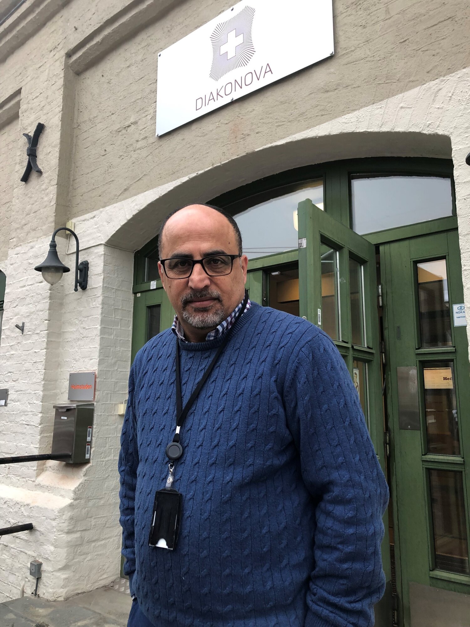 Abudayya foran inngangen til VID