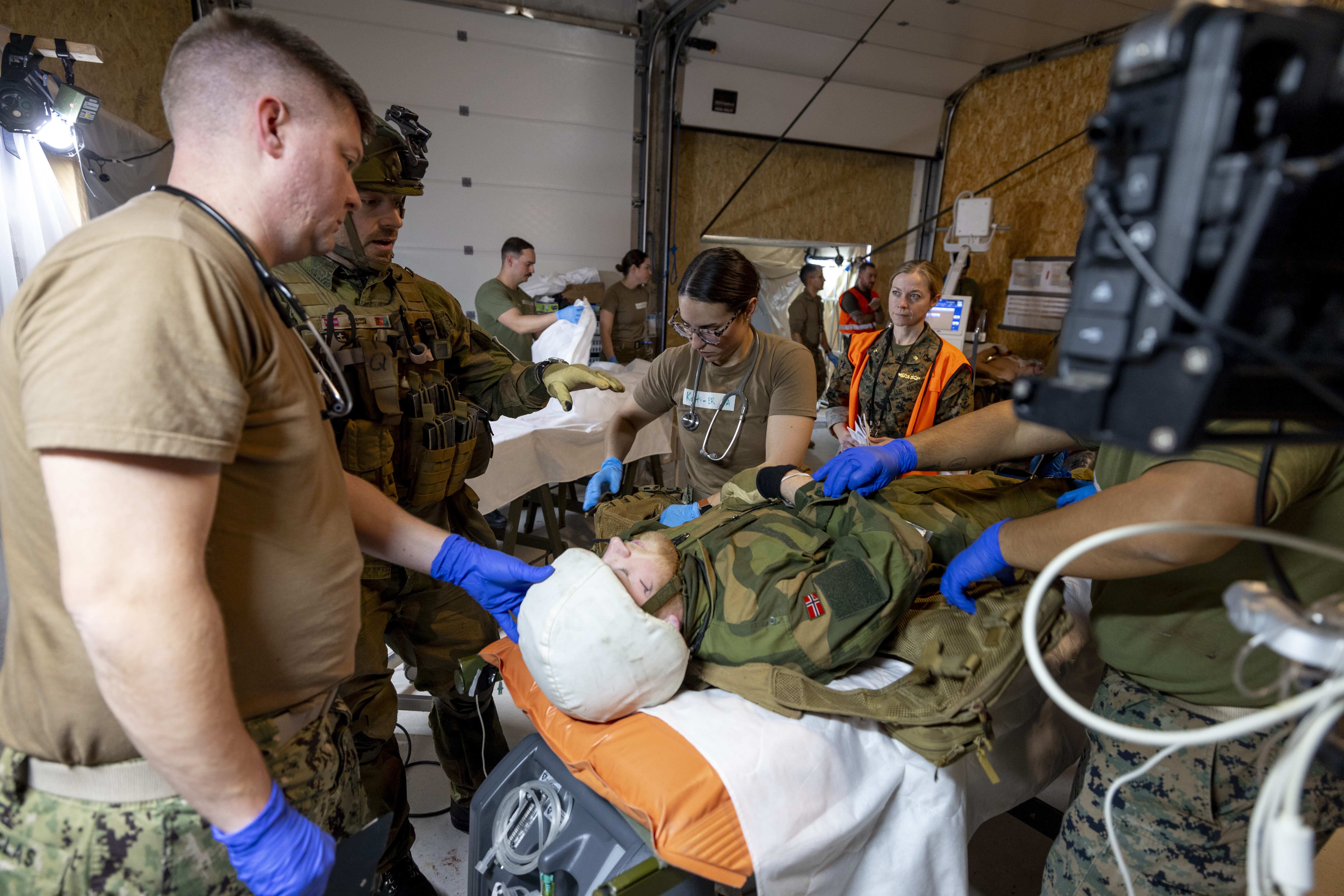 Øvelse, feltsykehus Bildet viser intensivenheten i et feltsykehus.