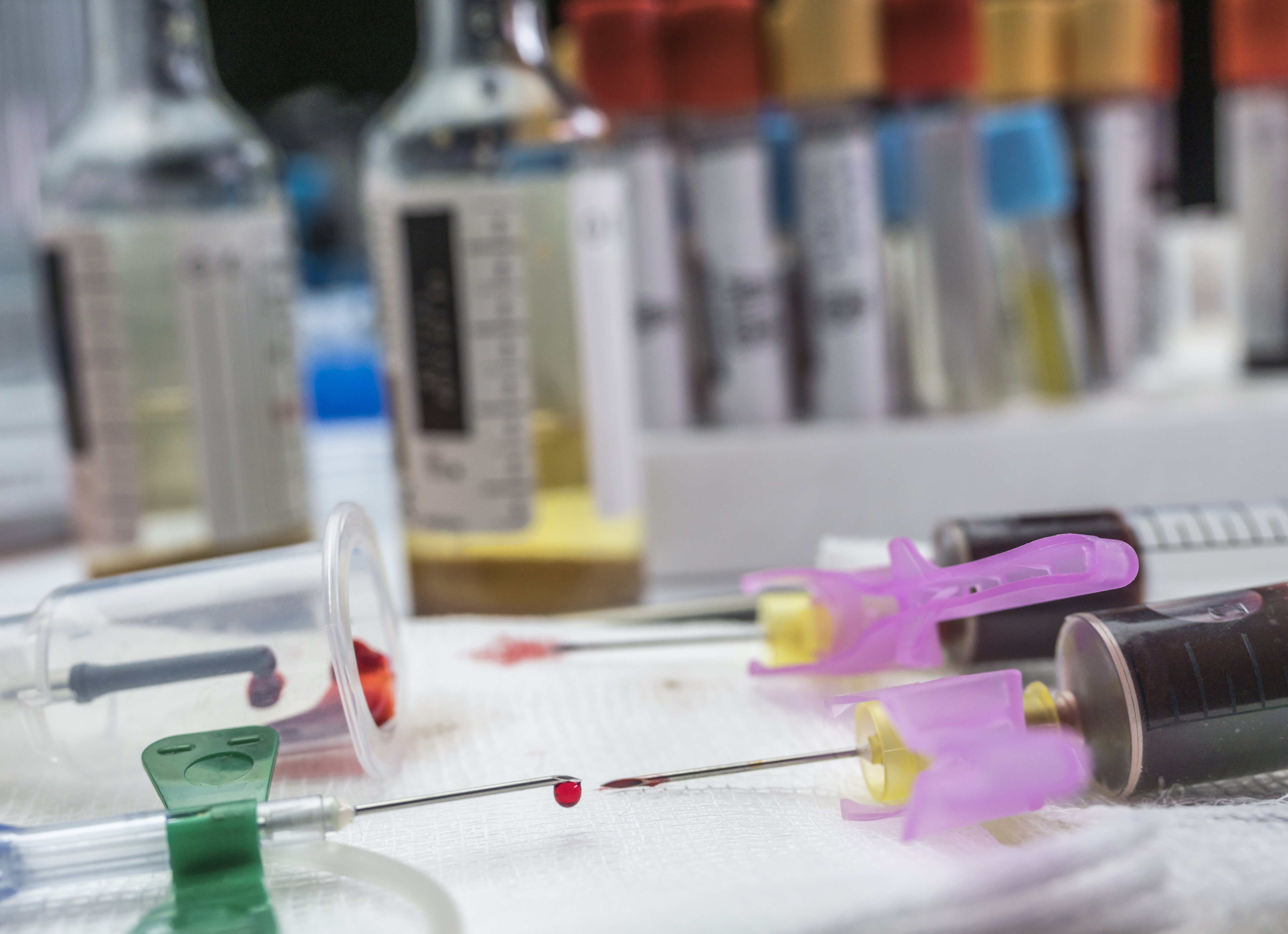 Blodprøver Bildet viser utstyr til å ta blodprøver.