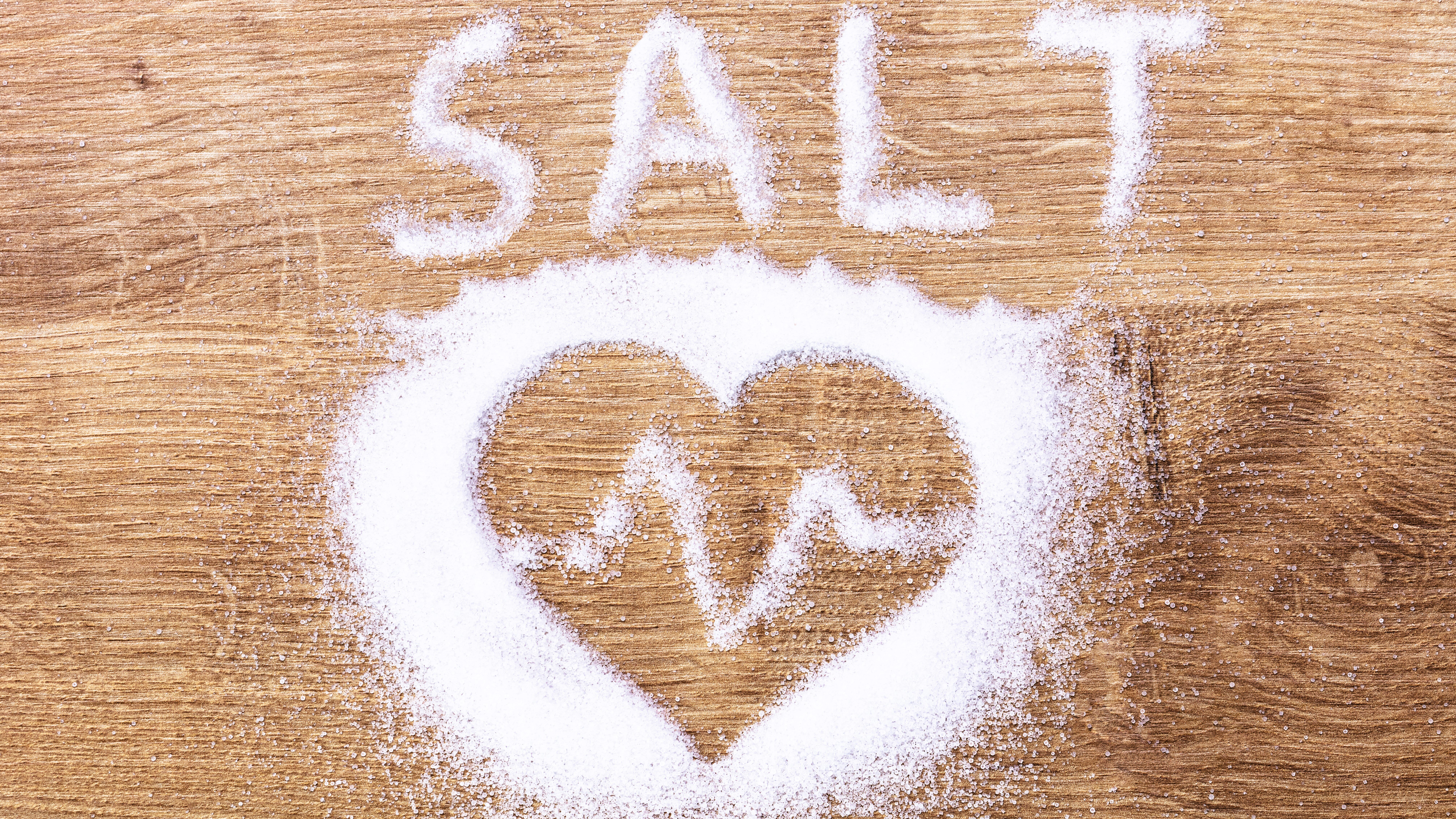 Bildet viser hjerteslag og salt Bildet viser hjerteslag og salt