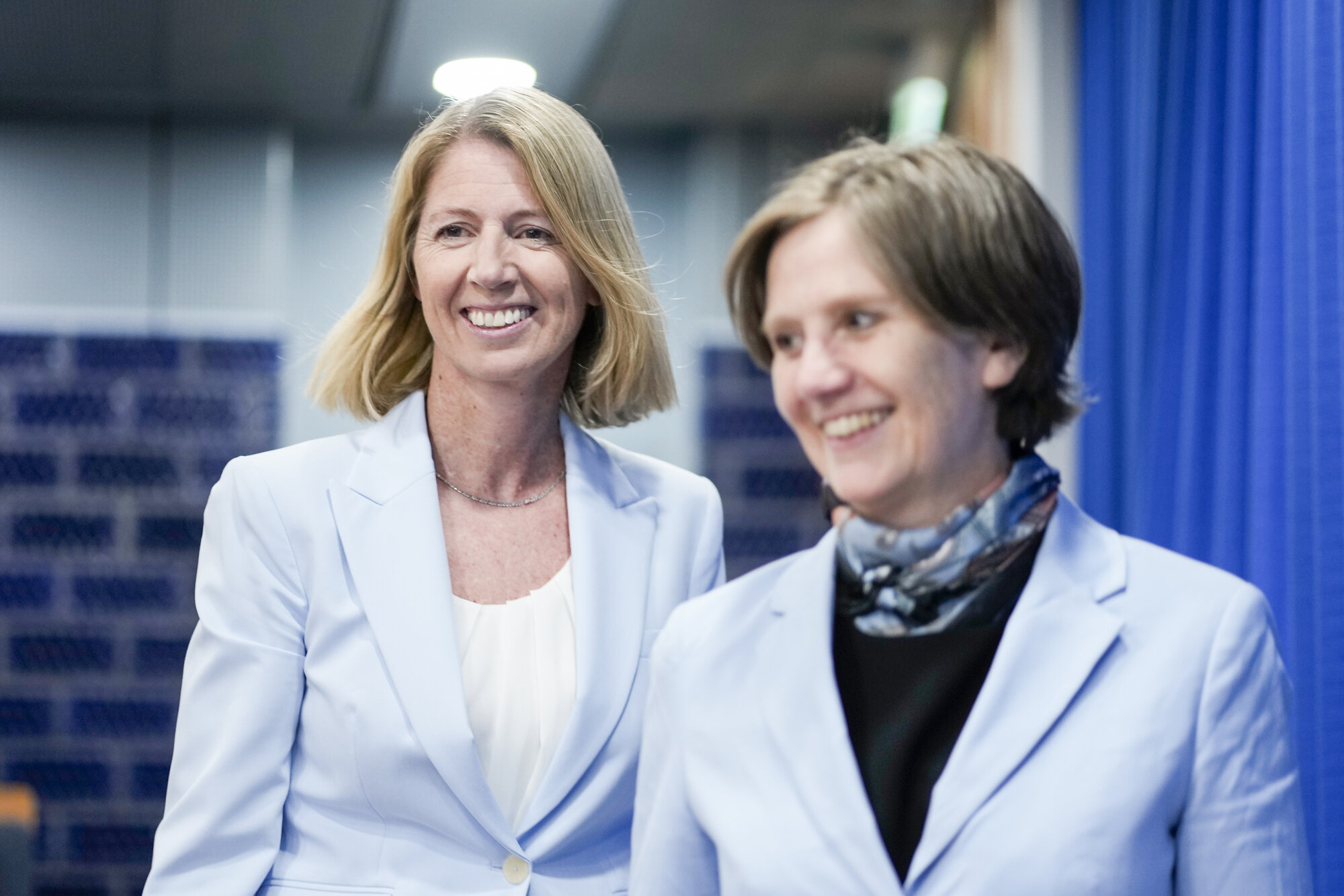 Bildet viser barne- og familieminister Kjersti Toppe og Mina Gerhardsen, som er nytt barneombud.