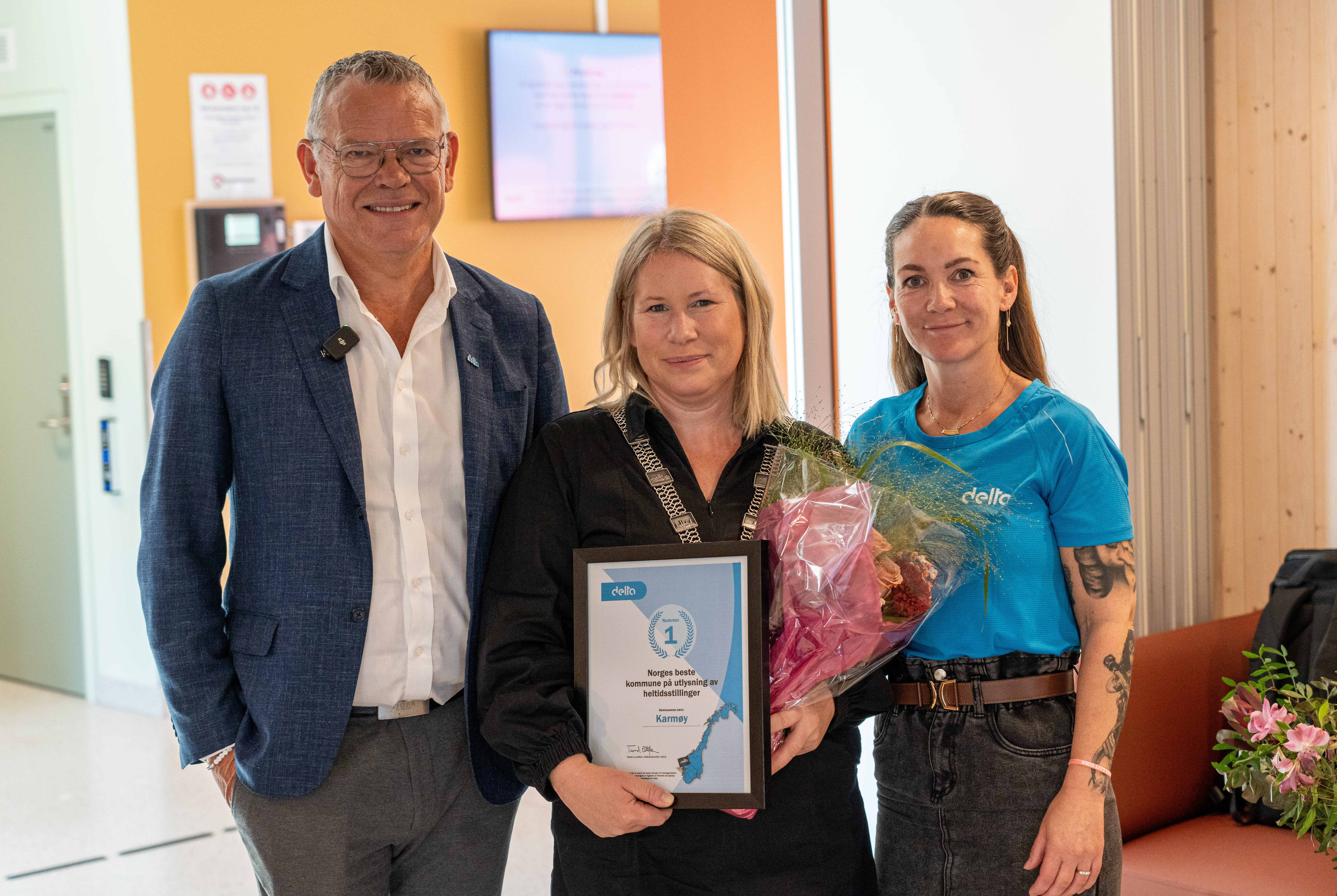 Bildet viser f.v: Trond Ellefsen, forbundsleder i Delta, varaordfører May Synnøve Rygh og hovedtillitsvalgt i Delta Karmøy Camilla Sandhåland Bildet viser f.v: Trond Ellefsen, forbundsleder i Delta, varaordfører May Synnøve Rygh og hovedtillitsvalgt i Delta Karmøy Camilla Sandhåland