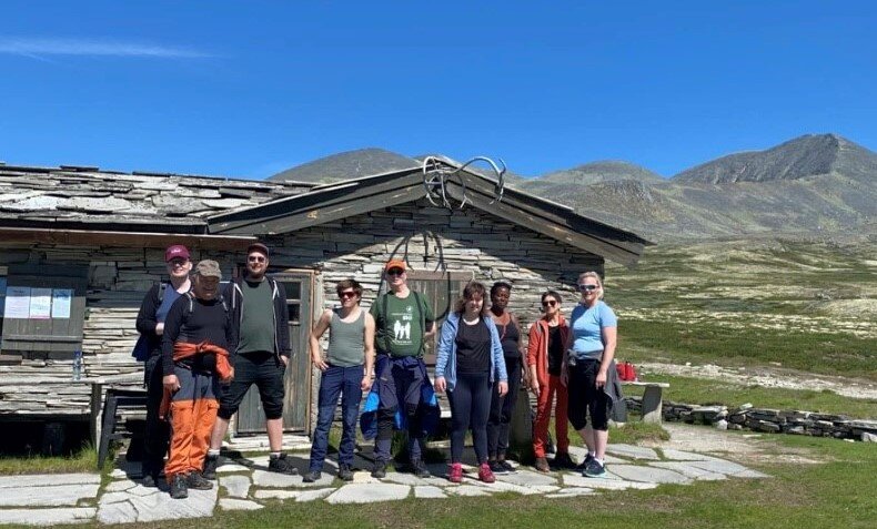 Idrettsveien bofellesskap på tur bildet viser Idrettsveien bofellesskap på tur