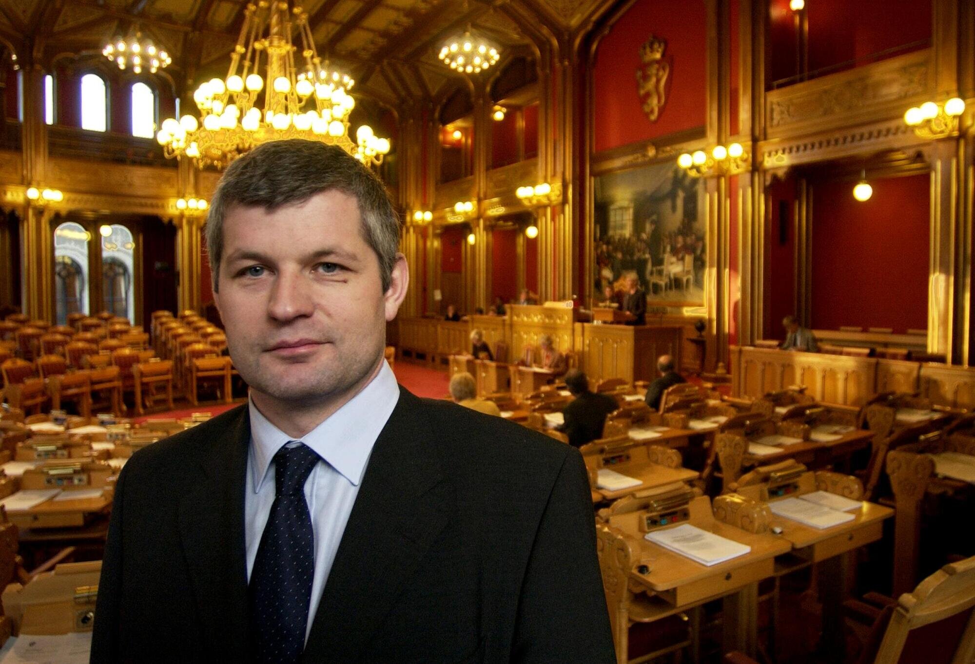Bildet viser Karl-Anton Swensen da han satt på stortinget for Kystpartiet Bildet viser Karl-Anton Swensen da han satt på stortinget for Kystpartiet