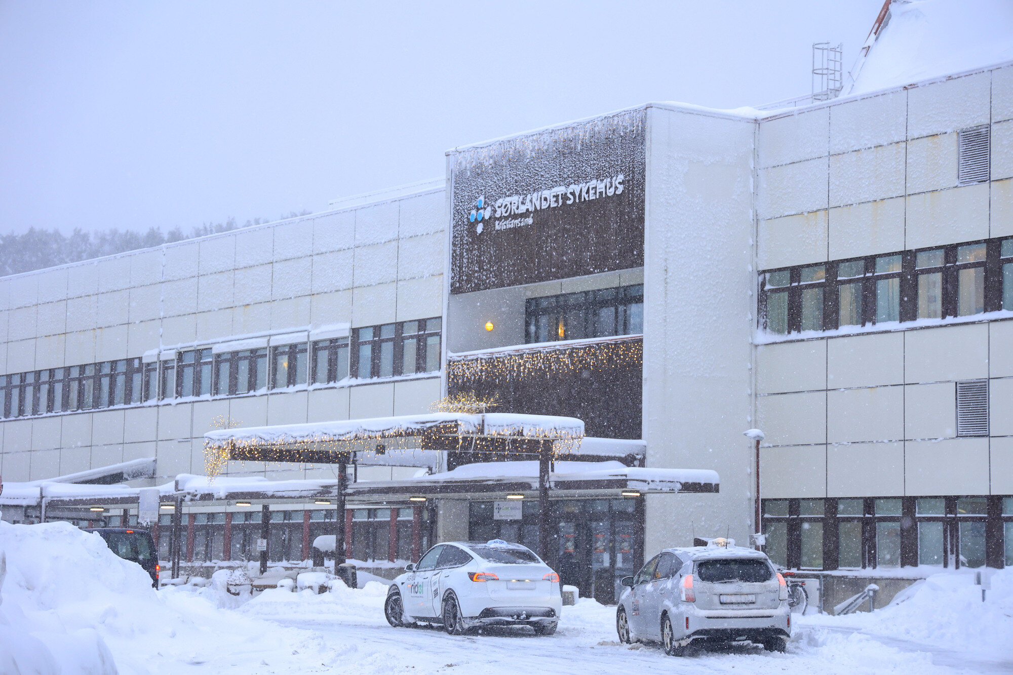 bilde av sørlandet sykehus bygget