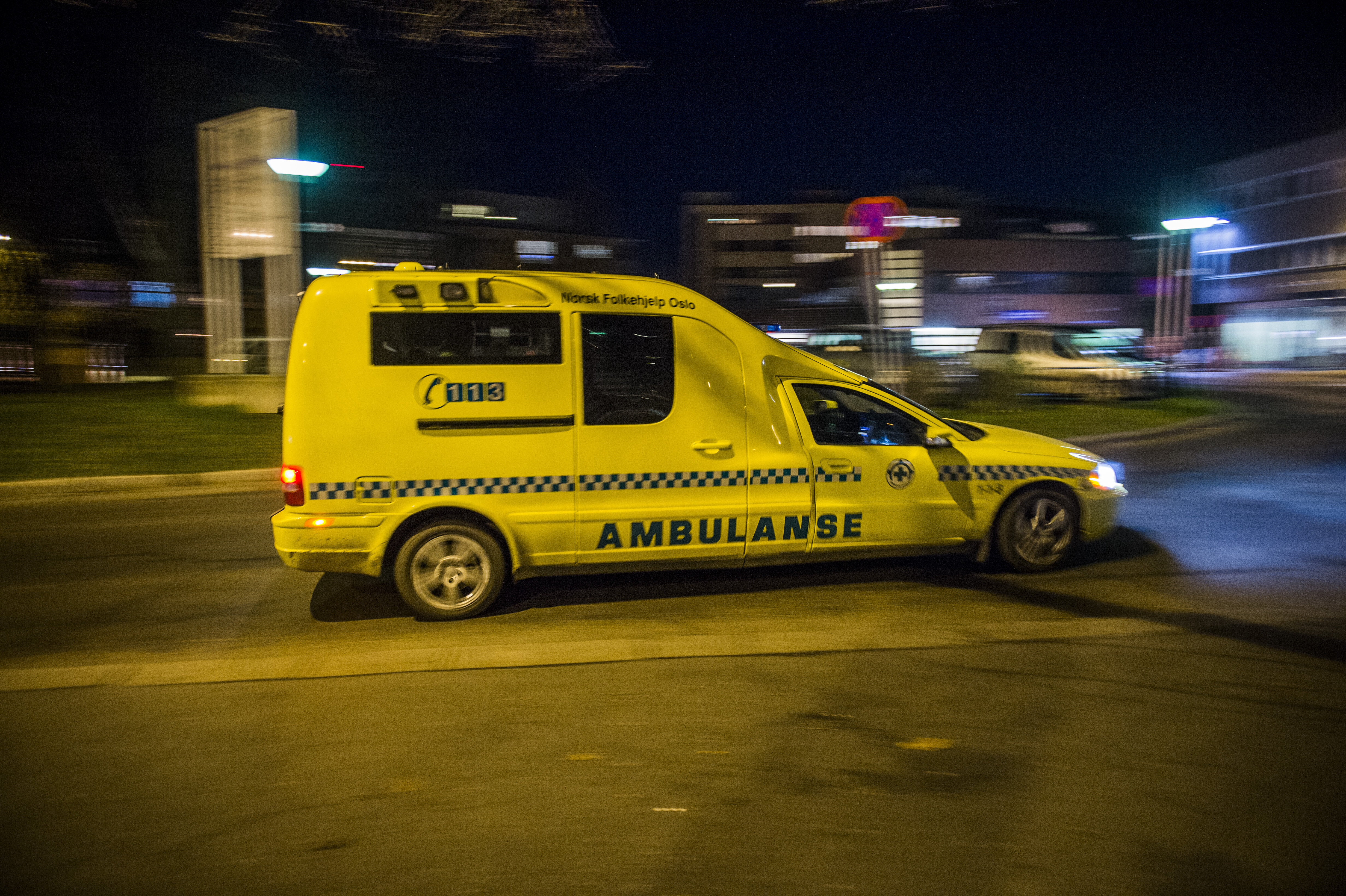 ambulanse om natta i Oslo bildet viser ambulanse om natta i Oslo