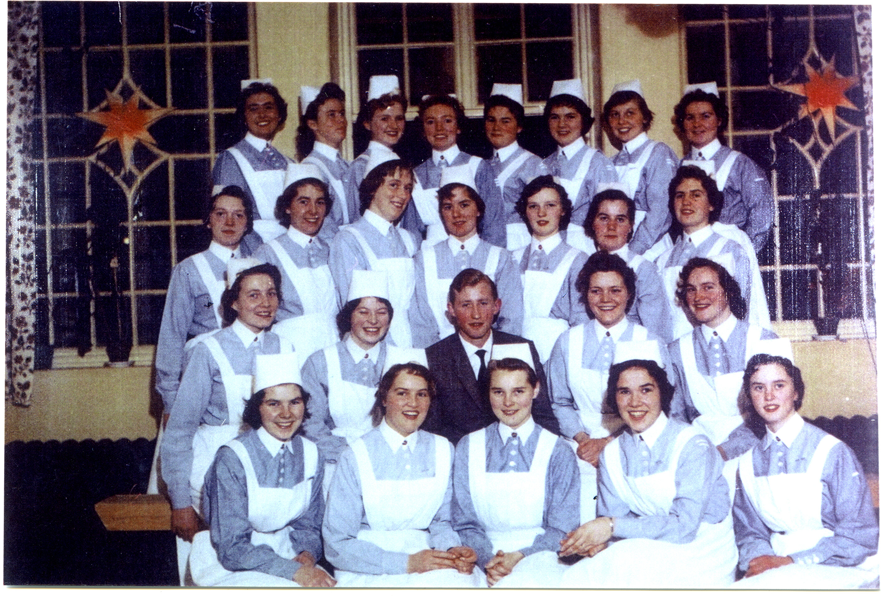 Sykepleierstudenter i Bodø Bildet viser et kull med sykepleierstudenter fra 1956 i Bodø