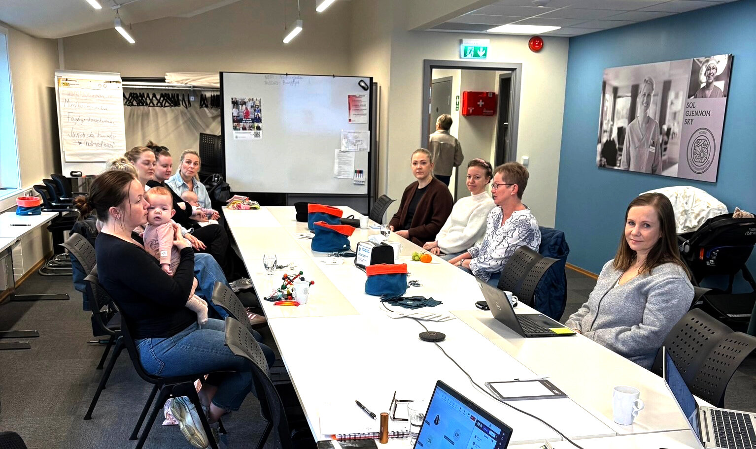 Bildet viser medlemsmøte på fylkeskontoret i Porsgrunn