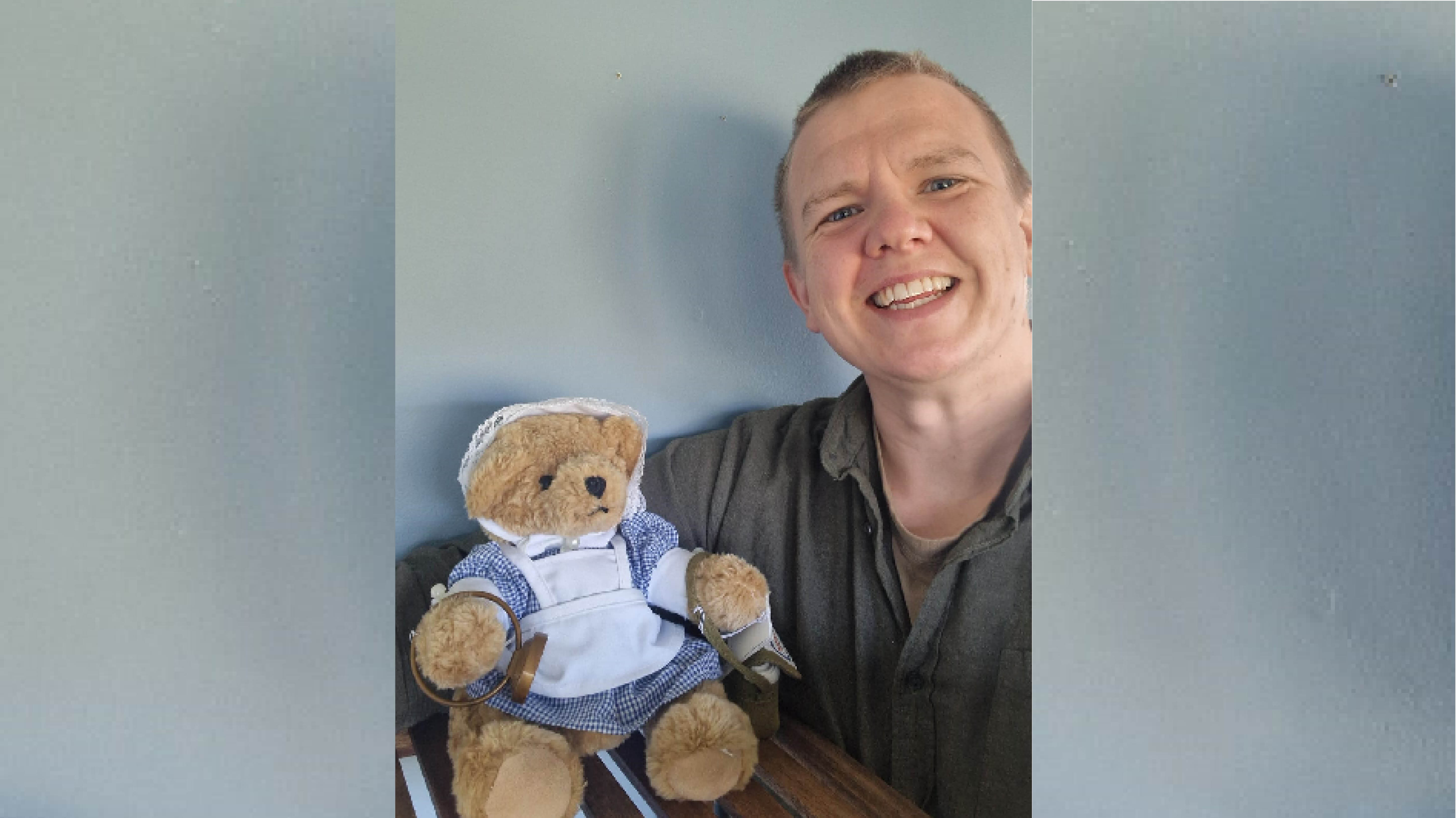 Håkon Endal Bildet viser Håkon Endal med Florence.