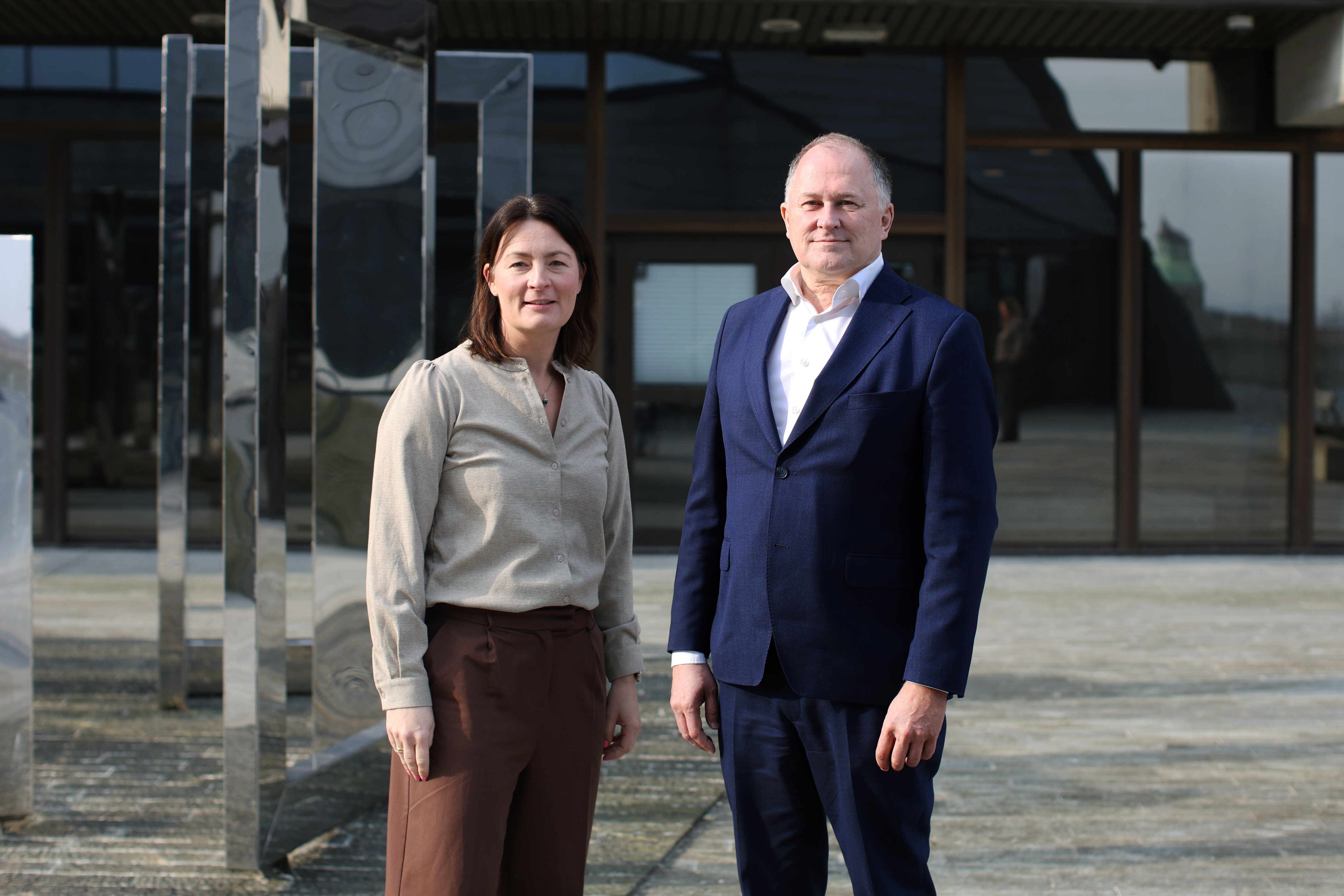 Skjøthaug og Vareide