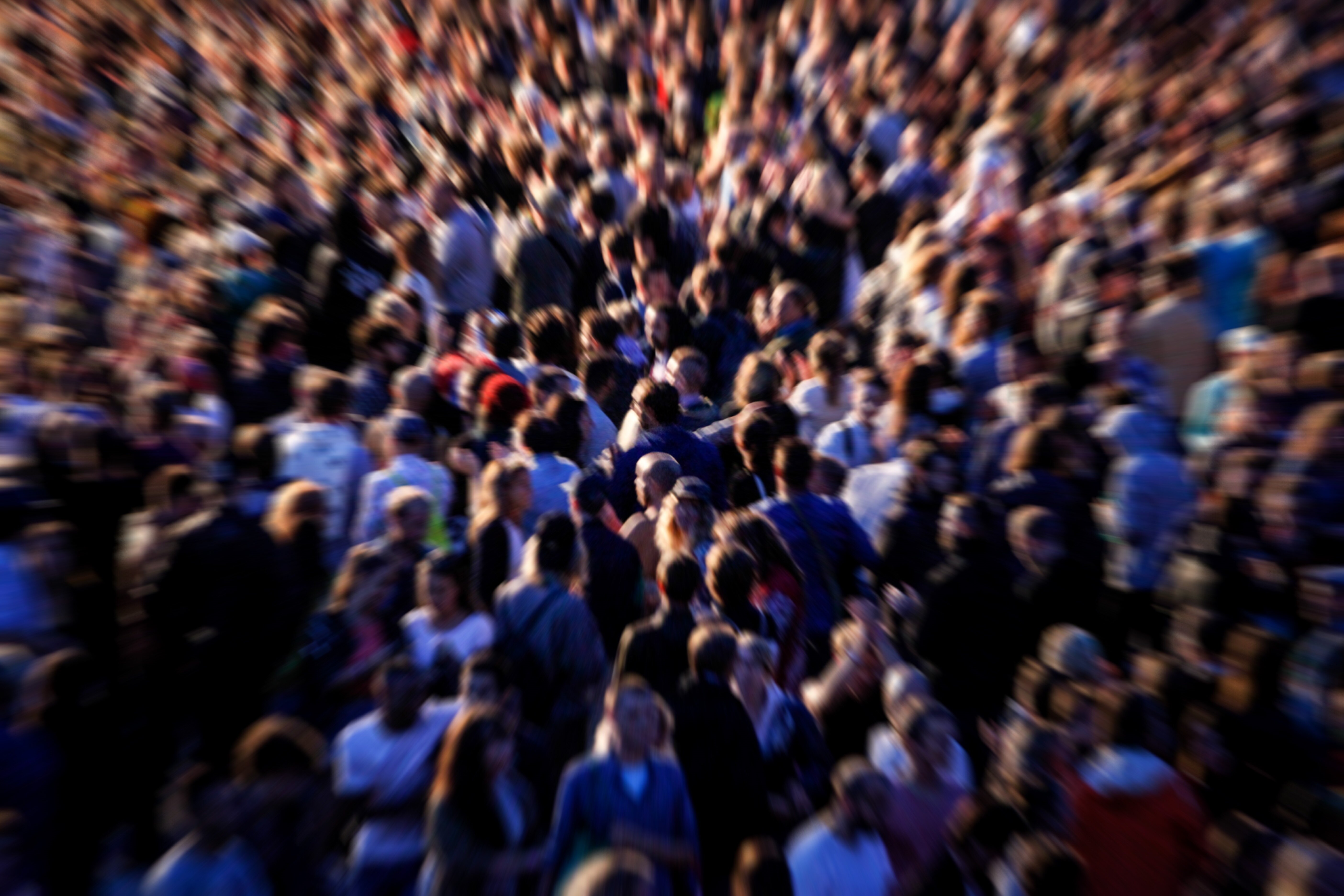 bildet viser en folkemengde