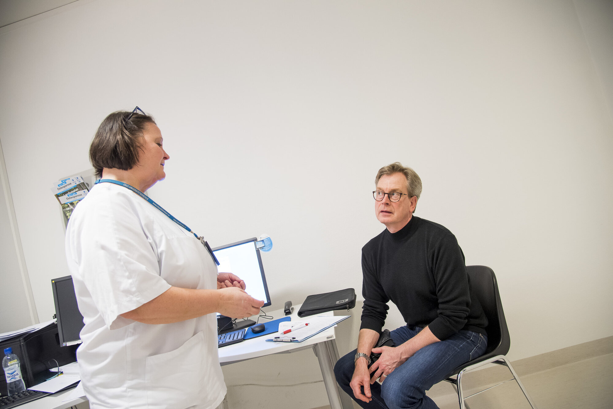 Mette Bentdal Larsen, Ole Kristian Mathisen, Oslo skadelegevakt Bildet viser Mette Bentdal Larsen i samtale med Ole Kristian Mathisen.