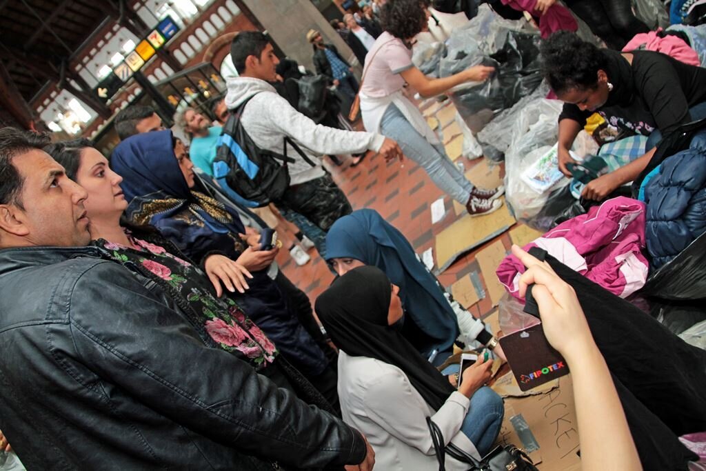 Flyktninger Flyktninger på jernbanestasjonen i København