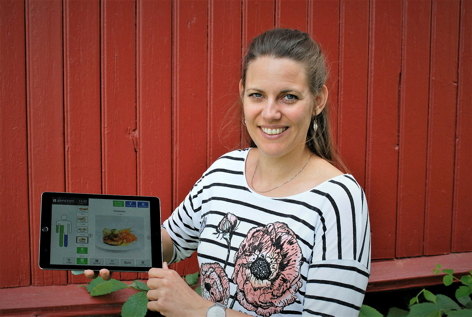 Caroline Farsjø Caroline Farsjø er doktorgradsstipendiat på det treårige prosjektet Appetitt, som utvikler og tester en nettbrettsapplikasjon som skal hjelpe eldre med ernæringsmessige utfordringer.