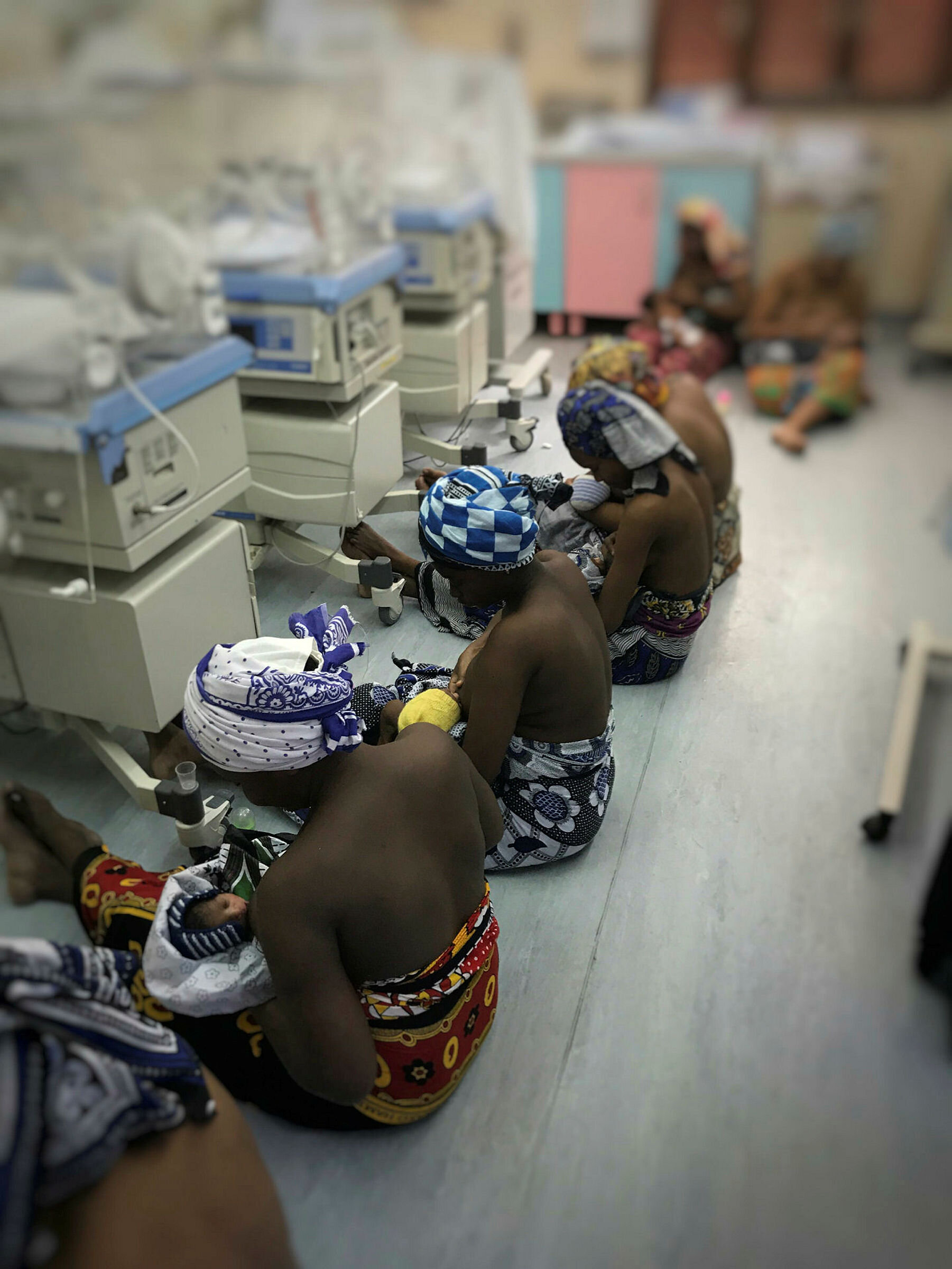 Ammende mødre på Zanzibar Ammende mødre på Zanzibar