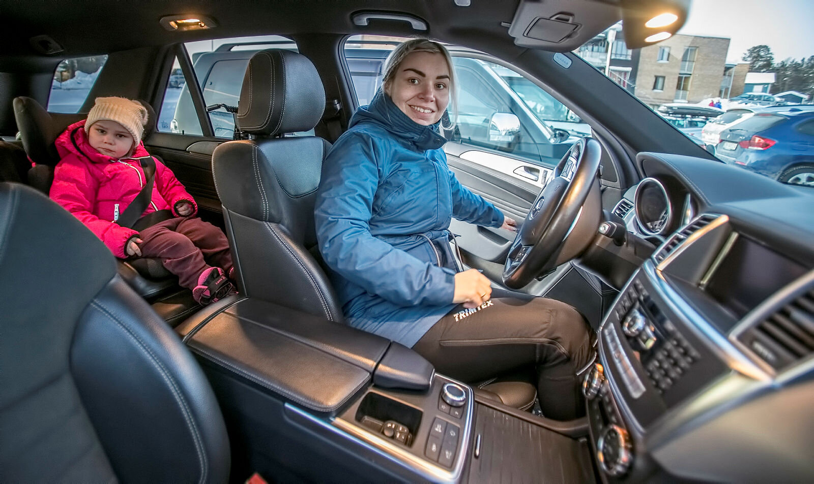 Bildet er fra en ultralydundersøkelse der det brukes en robotarm.