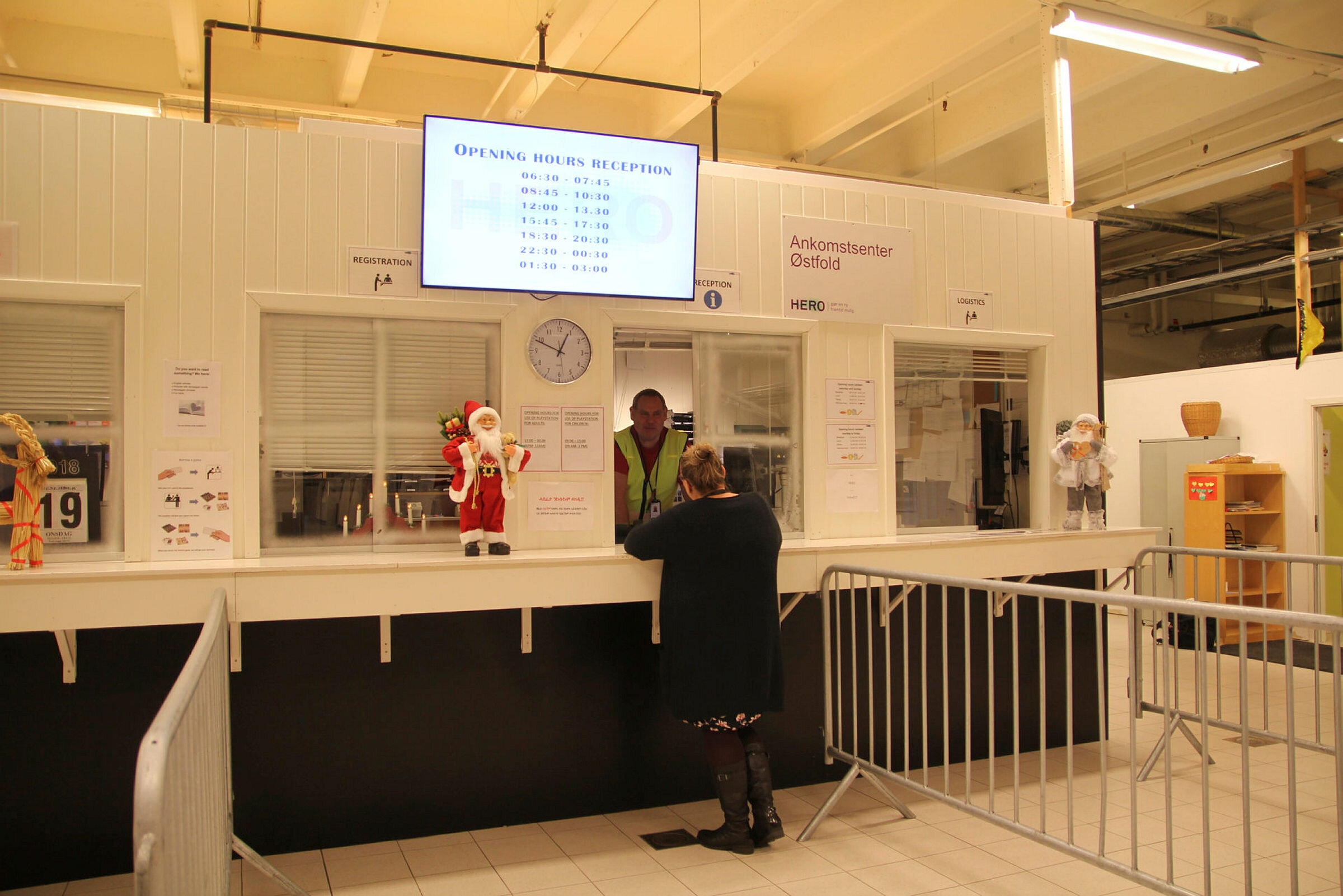 Teltleiren Informasjonsskranken inne i teltleiren