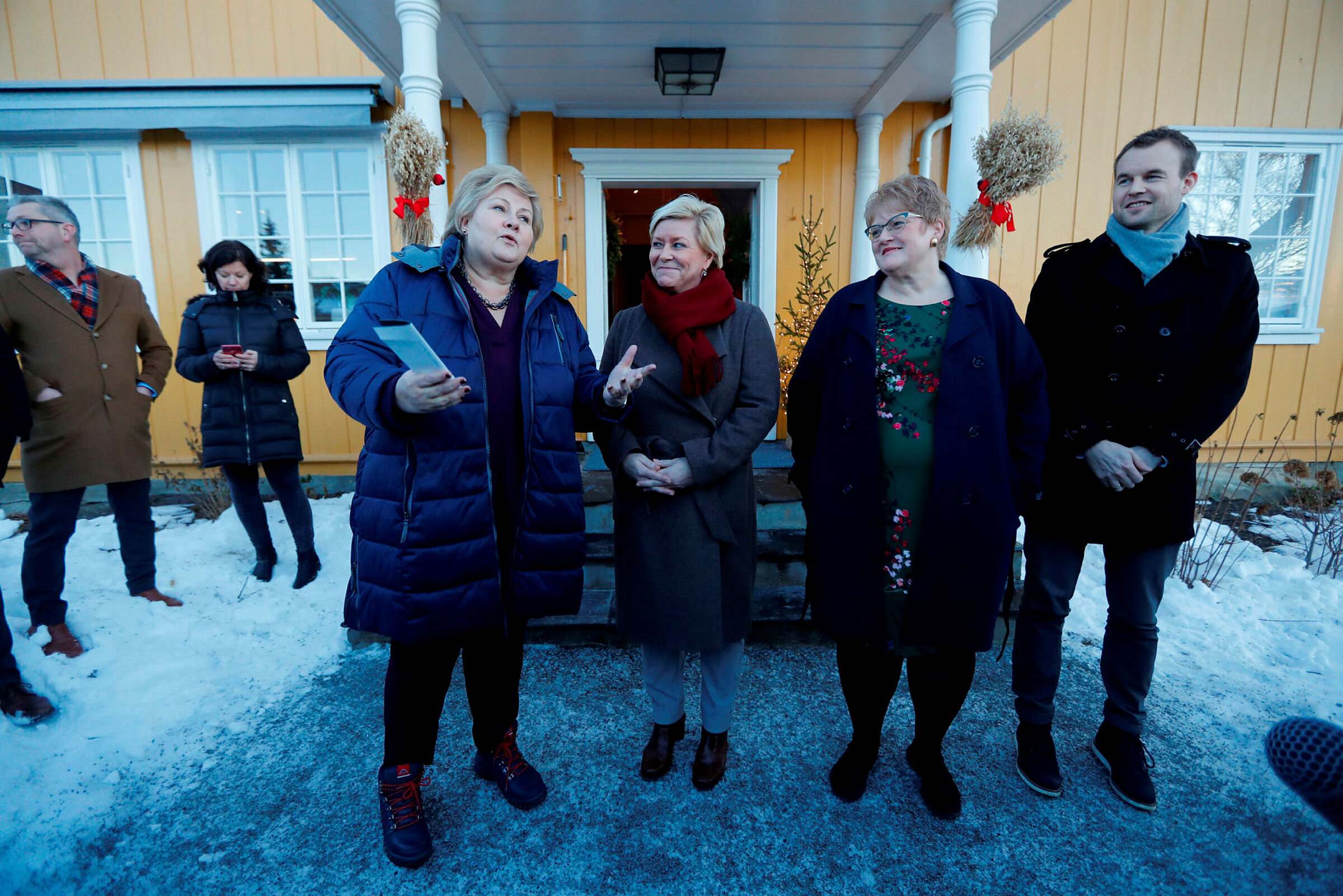 Regjeringsforhandlinger på Hadeland Erna Solberg, Trine Skei Grande, Siv Jensen og Ingolf Ropstad