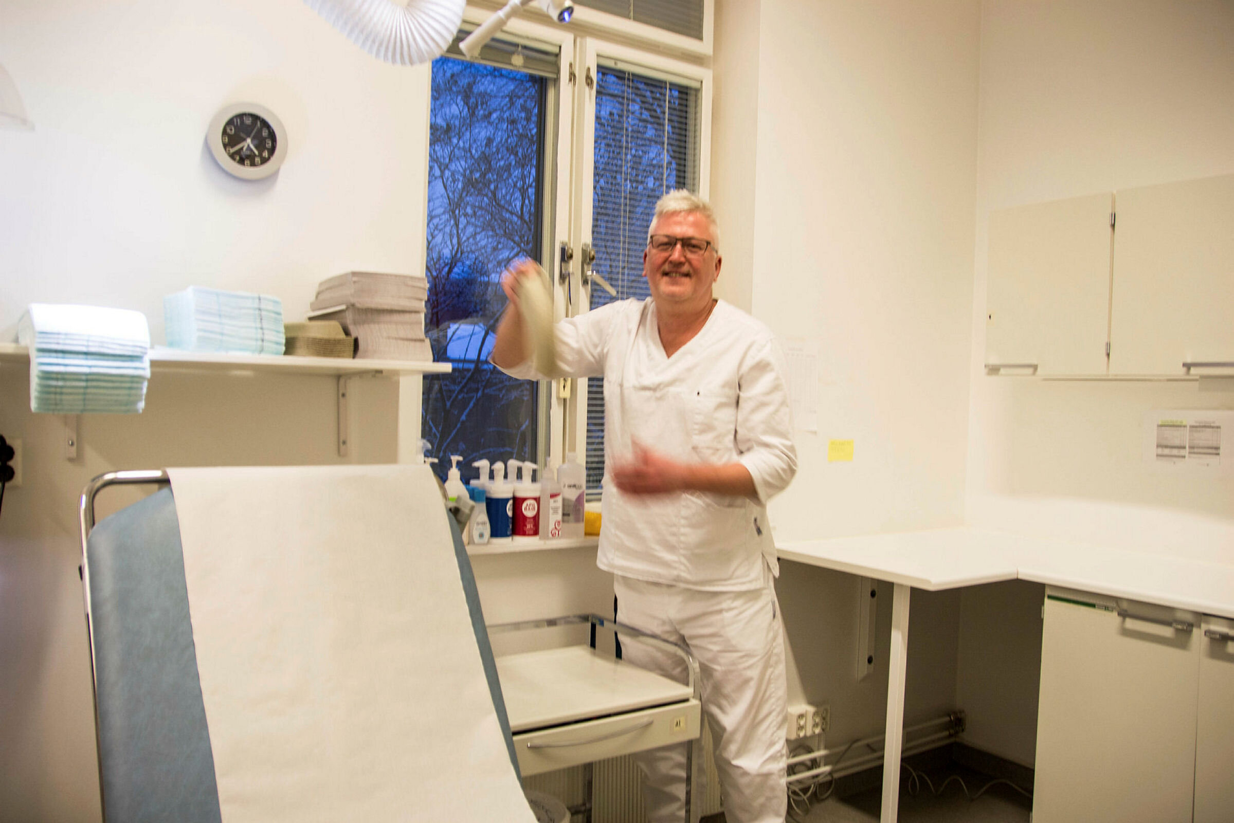 Bildet viser Kristin Horten og Morten Indreiten, sykepleiere i Feltpleien i Oslo.