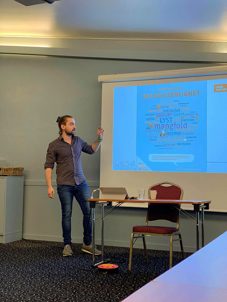 Nikolai Raabye Haugen Nikolai Raabye Haugen (24) er nyretransplantert tre ganger.