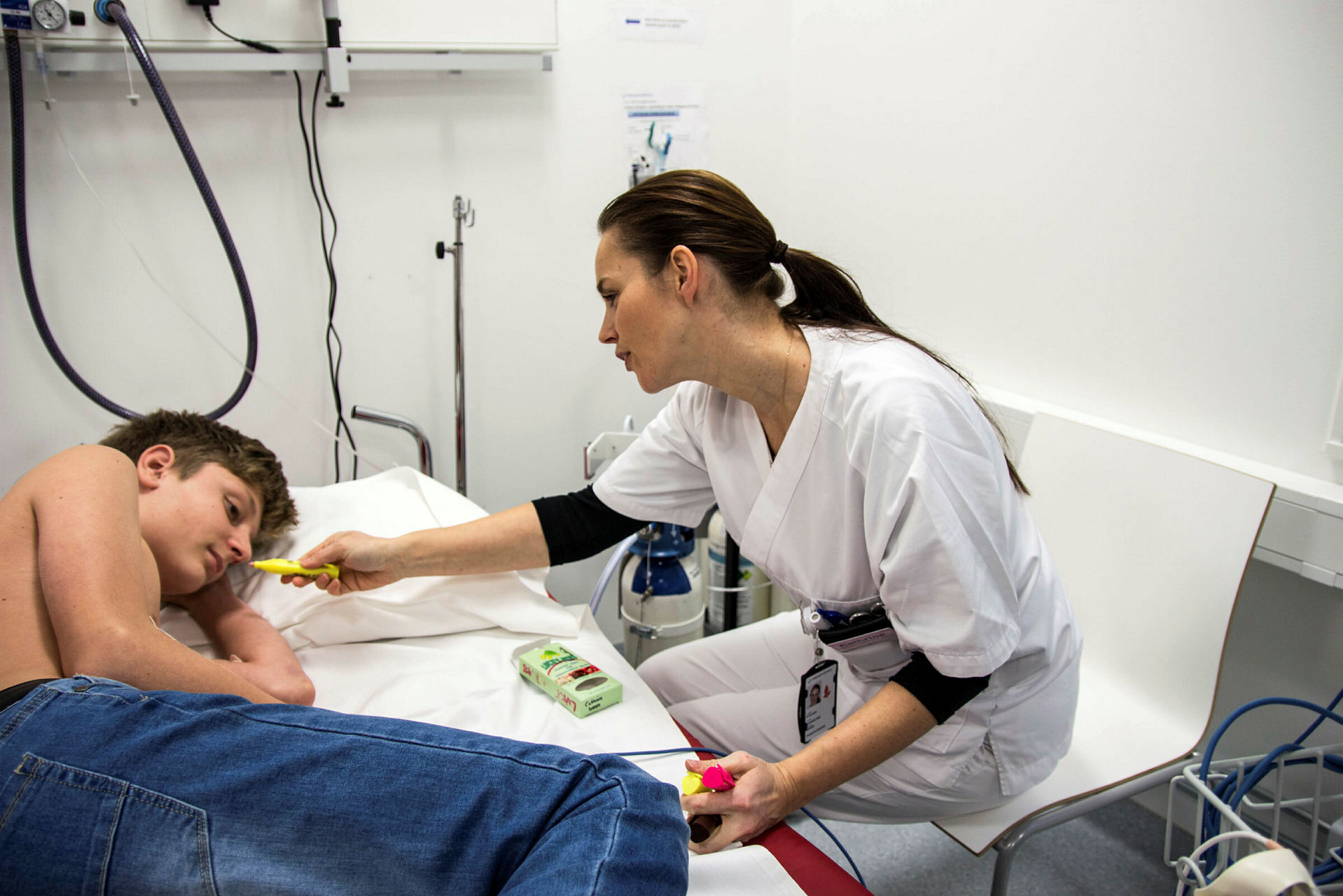 Lystgass på Sykehuset Østfold Bildet viser forberedelser til bruk av lystgass.