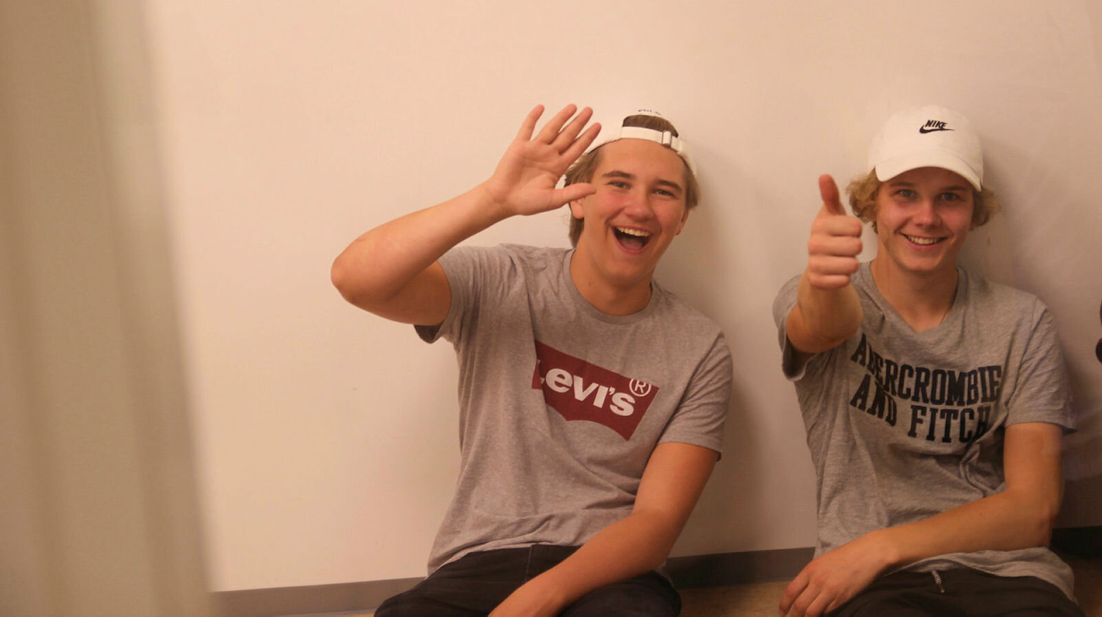 Ole Henrik Myrvang og Terje Frydenlund Sture Ole Henrik Myrvang og Terje Frydenlund Sture følger med.