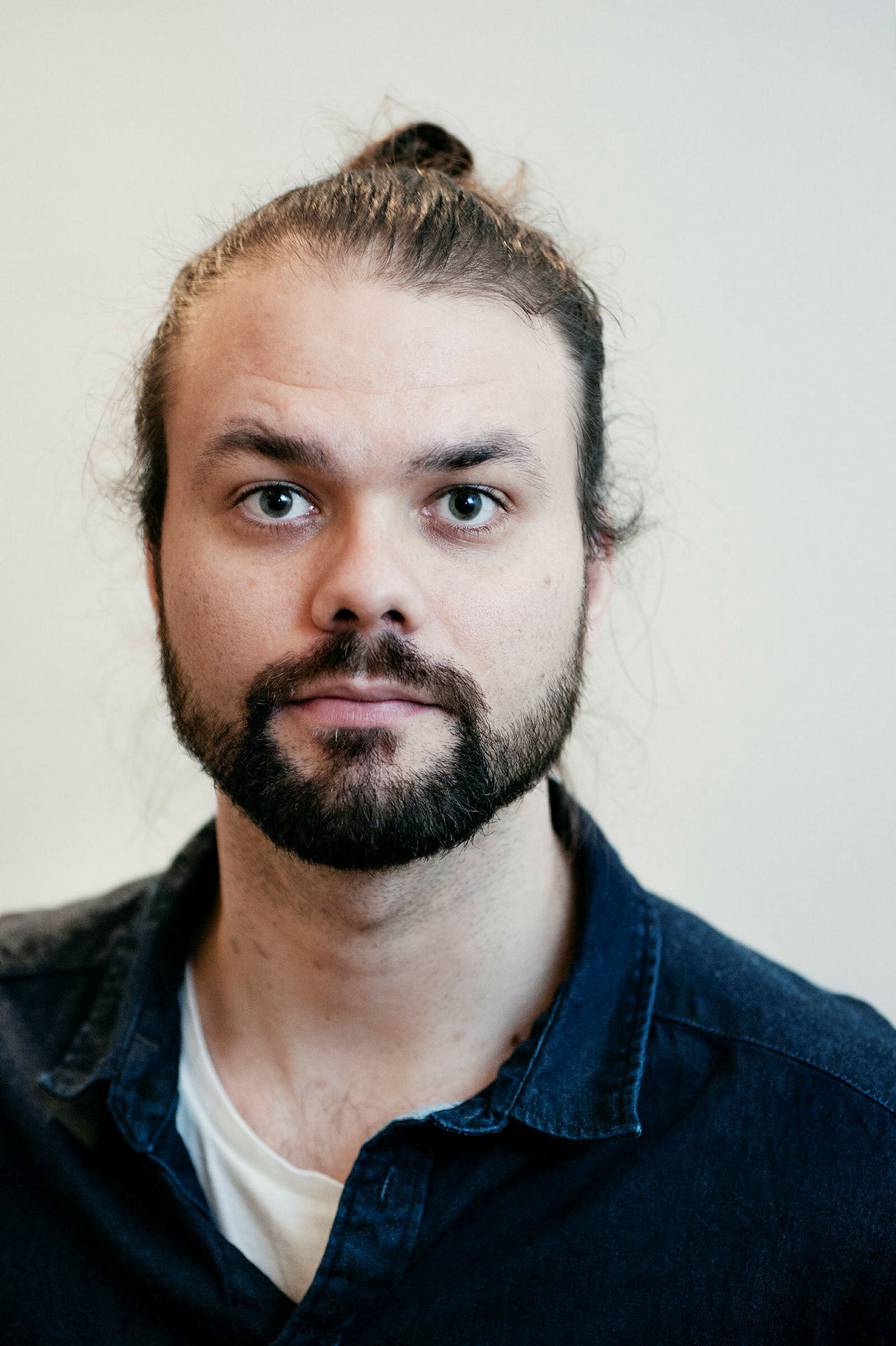 Lars Berrum Bildet viser Lars Berrum, som er sykepleier og komiker.