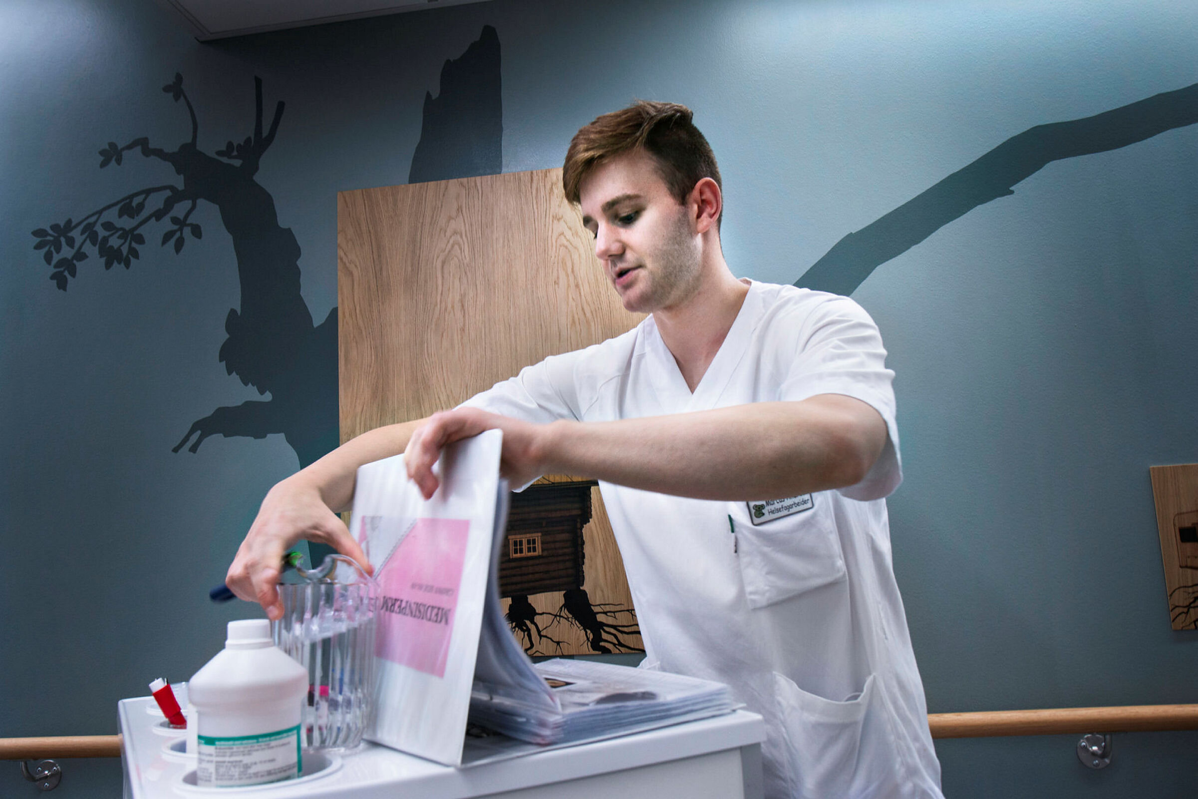 helsefagarbeider Marcus Andreas Langøy Helsefagarbeider Marcus Andreas Langøy, Sandsli bo- og aktivitetssenter