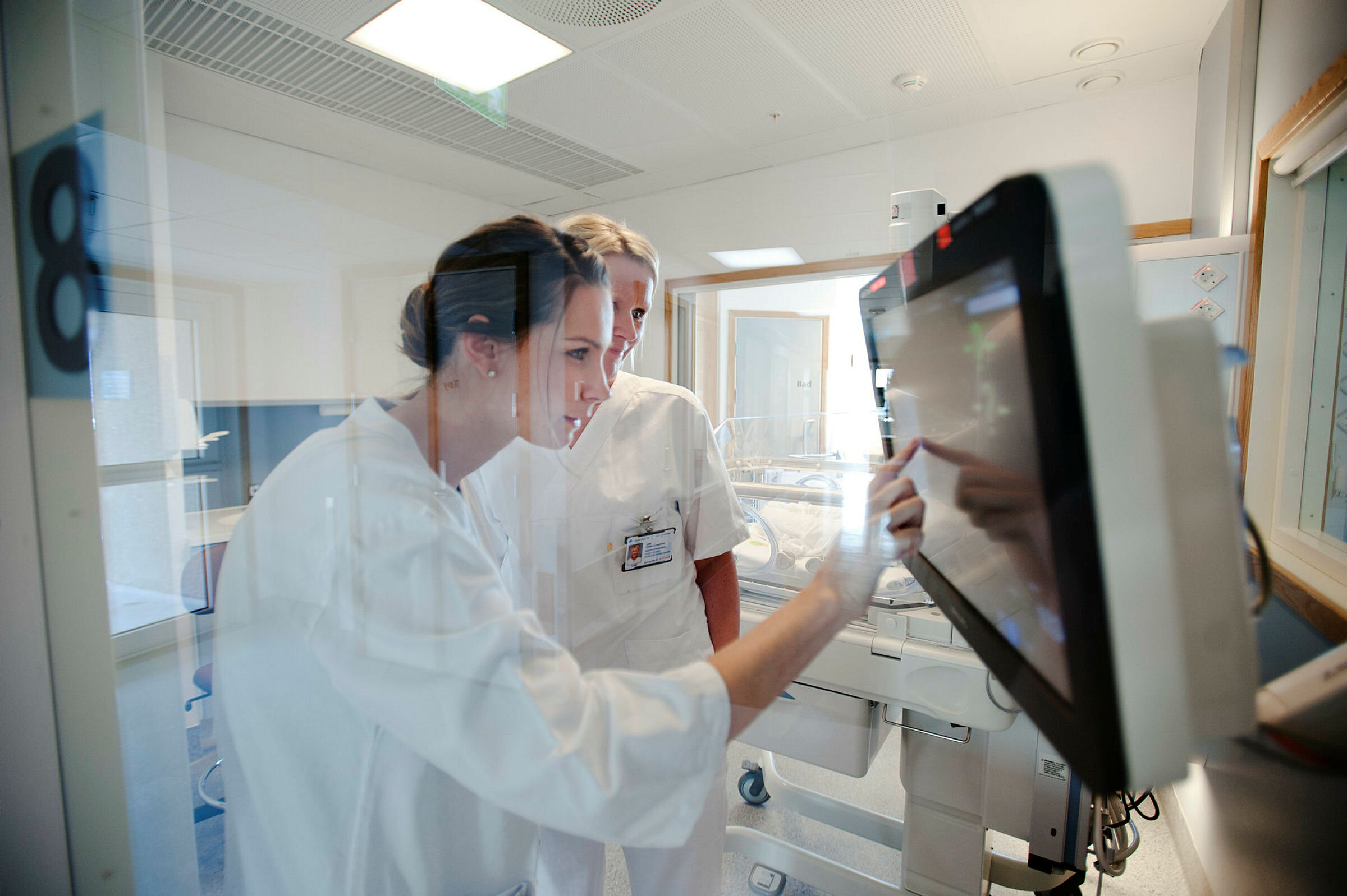 Sykepleiere på nyfødt intensiv, Drammen sykehus.