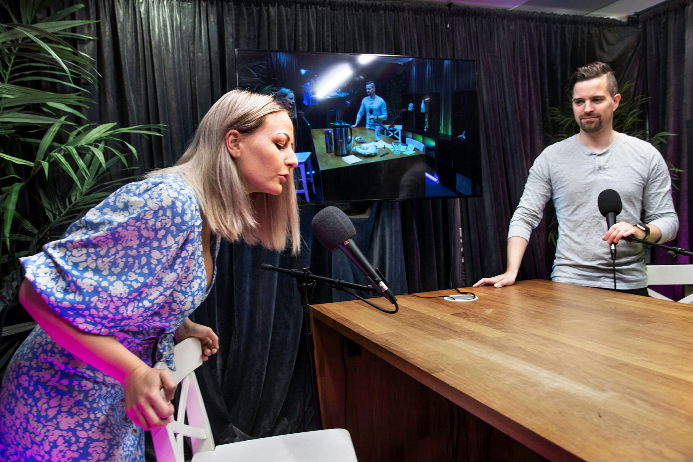 Helene Dahl Karlsen Sykepleier Helene Dahl Karlsen lager podkast. Hjelp, jeg er sykepleier. Philip Østli er samboer og tekniker