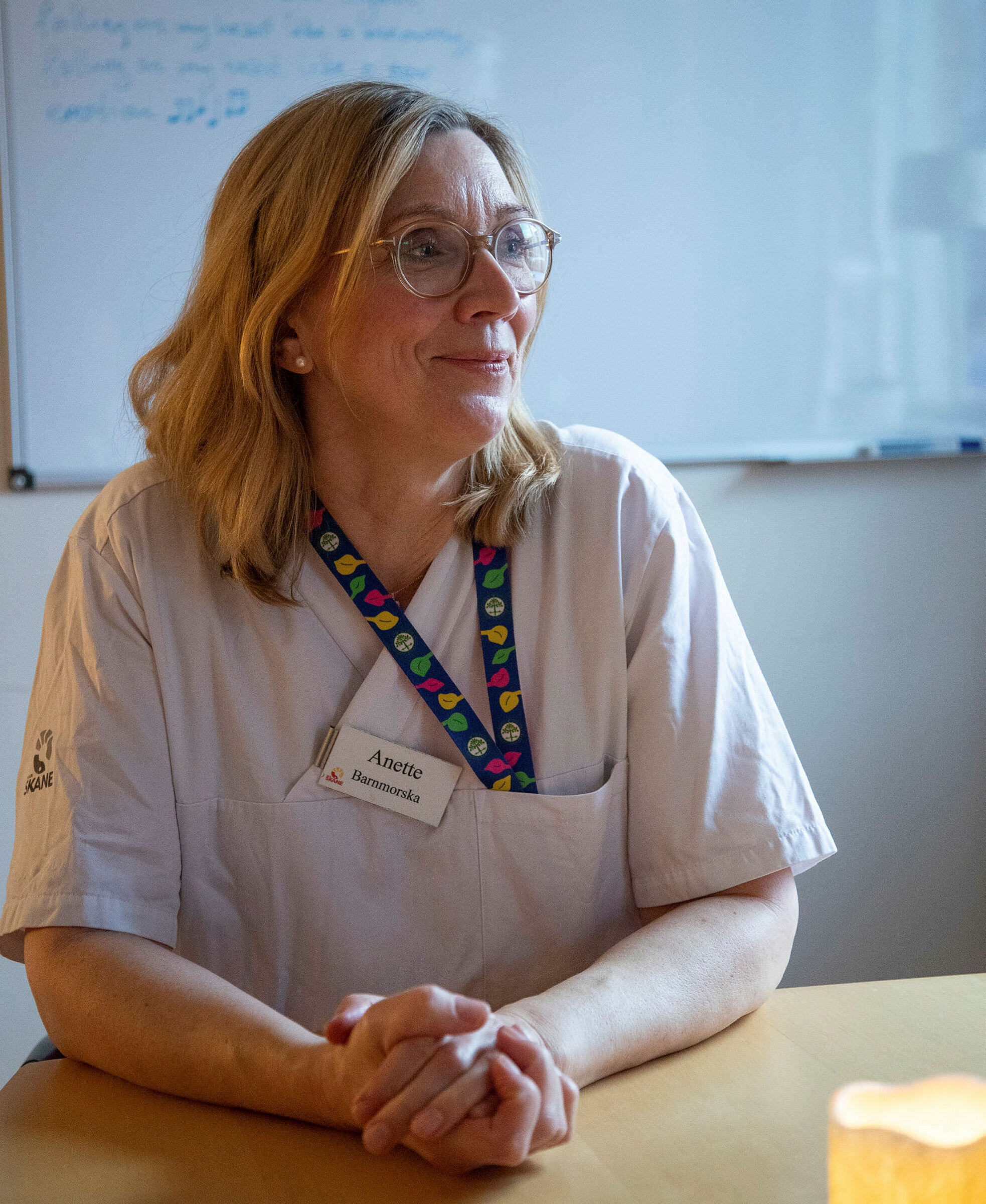 Jordmorsentral i Skåne, Sverige Bildet viser den svenske jordmoren Anette Lycke.