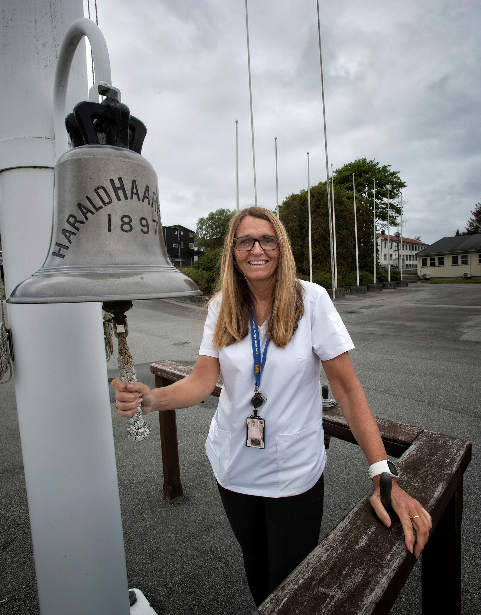 Sykepleier på Madla Bildet viser sykepleier Sissel Austråt i Madlaleiren.