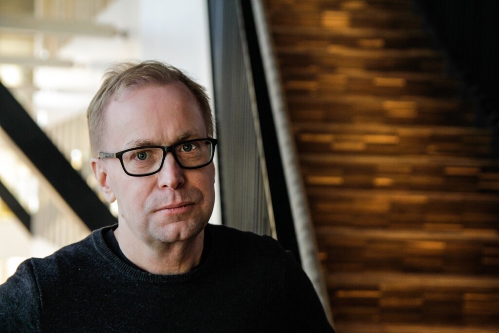 Petter Gustavsson leder forskningsgruppen som bærer hans eget navn ved Karolinska Instituttet i Stockholm. Portrett av Petter Gustavsson.