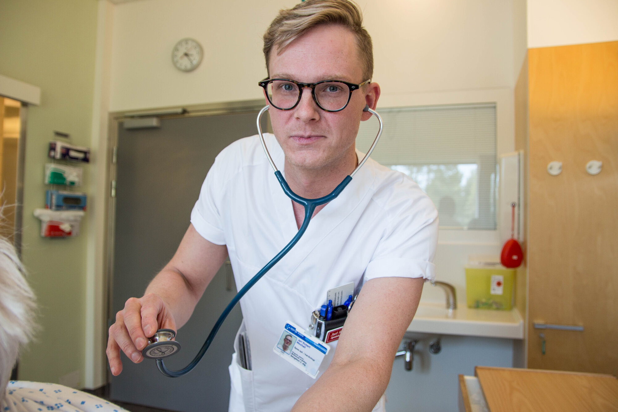 Jarl Robert Wexhall, Ringerike sykehus, Vestre Viken Bildet viser Jarl Robert Wexhall med stetoskop.