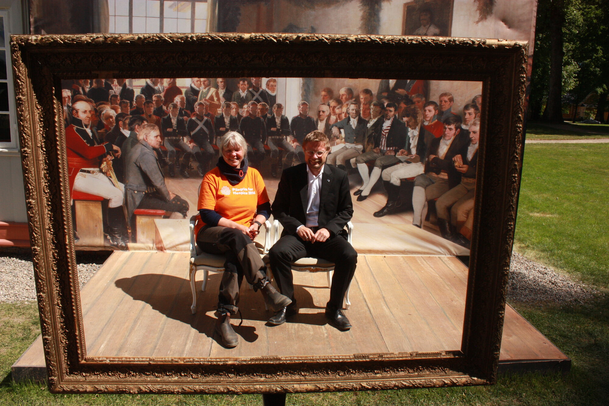 Astrid Rønsen og helseminister Bent Høie på Eidsvoll. Astrid Rønsen og helseminister Bent Høie på Eidsvoll.