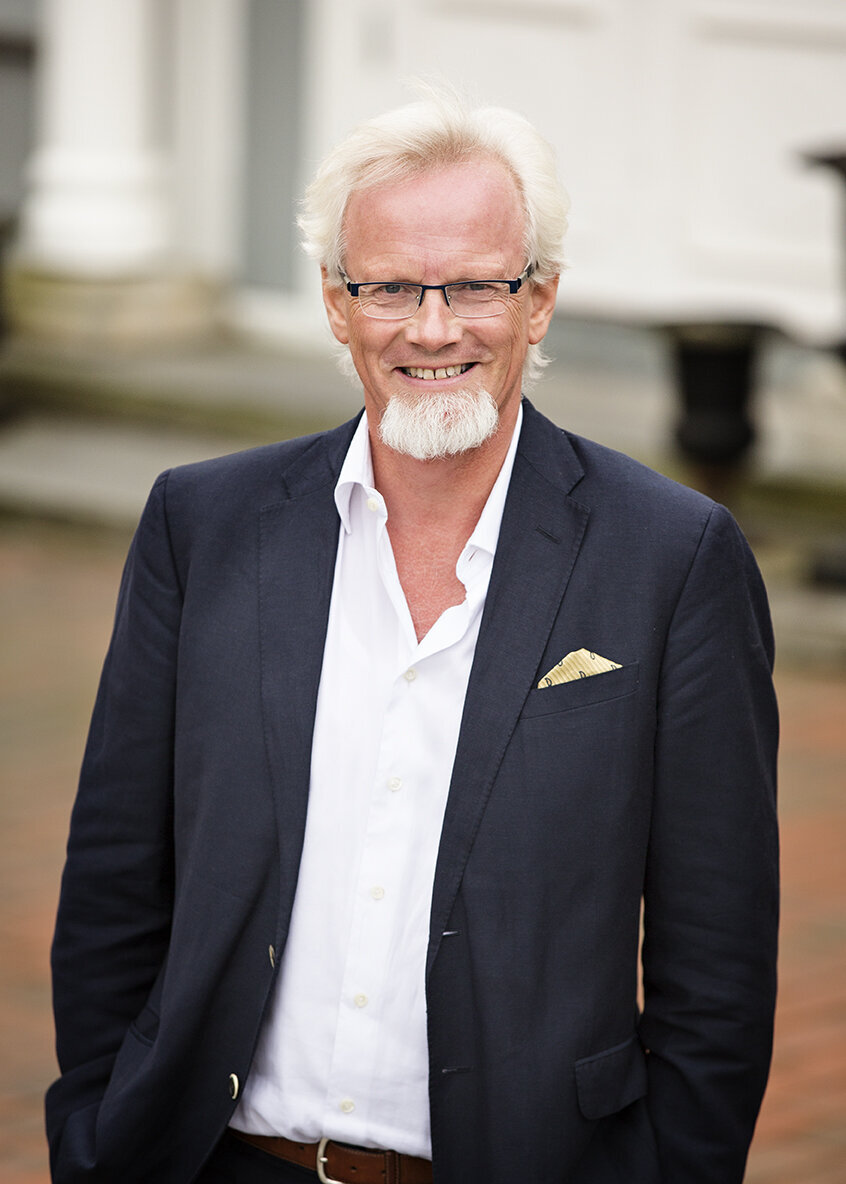 Gruppeledere og andre med veiledningsansvar ved Det medisinske fakultet, UIO skal nå få jevnlig, faglig oppdatering om publiseringsetikk. Bildet er et portrett av Jan Helge Solbakk.