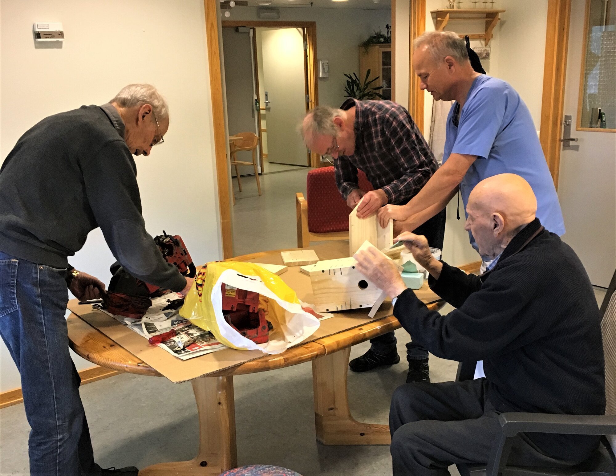 Bildet viser motorrensing på Åfjord sykehjem