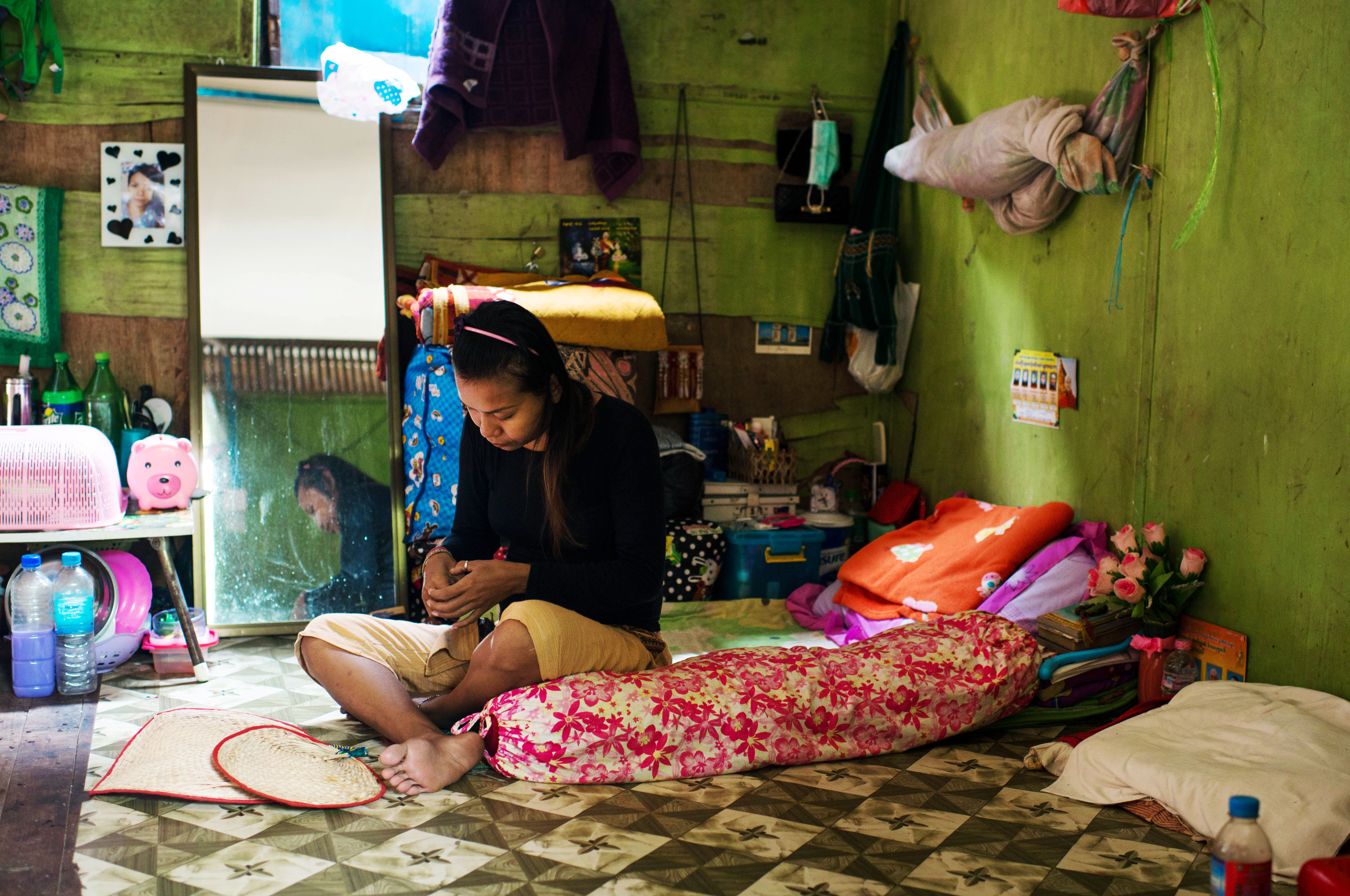 Mae Joe Joe Aye på et aidssenter i Myanmar Mae Joe Joe Aye er hivsmittet og bor på et aidssenter i Myanmar