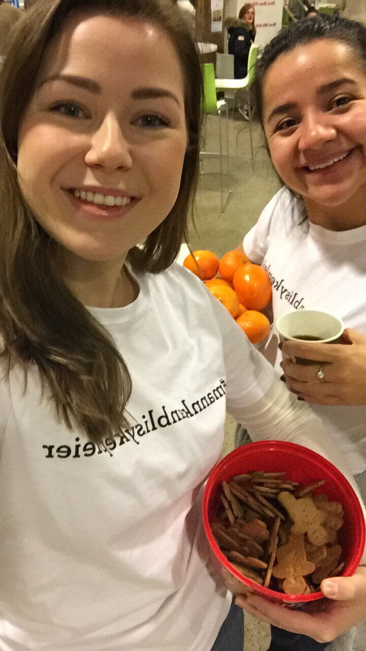 NSF Student er på plass med pepperkaker NSF Student er på plass med pepperkaker