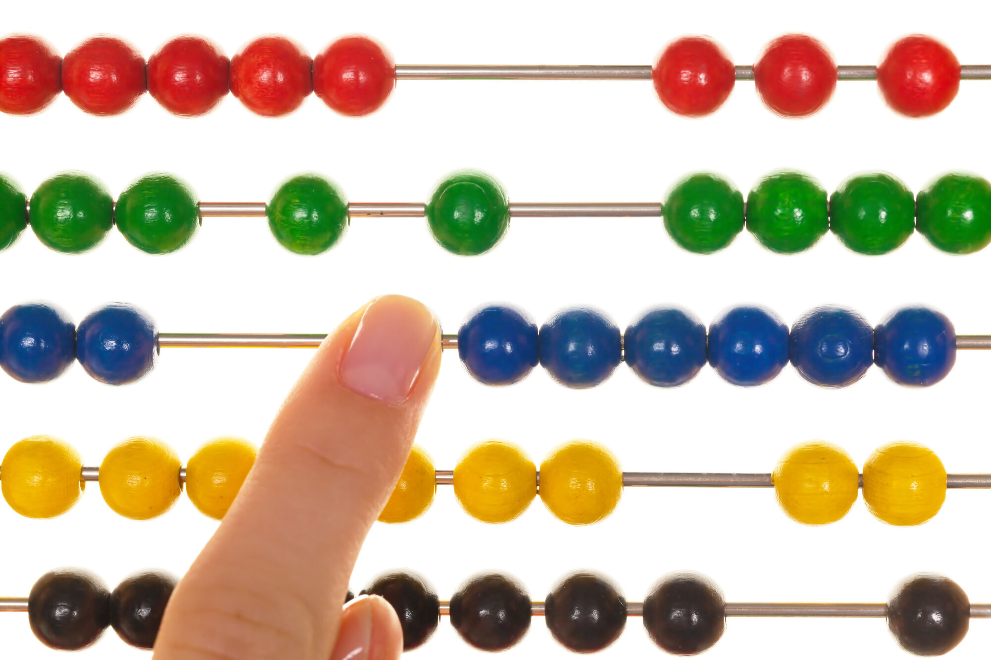 Bilde av en finger som bruker kuleramme for å telle. Bilde av en finger som bruker kuleramme for å telle.