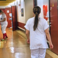 bildet vsier sykepleiere på jobb