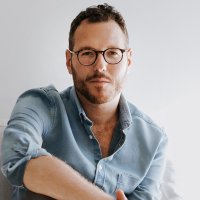 Bildet viser forfatter og sykepleier Marcus Jarl